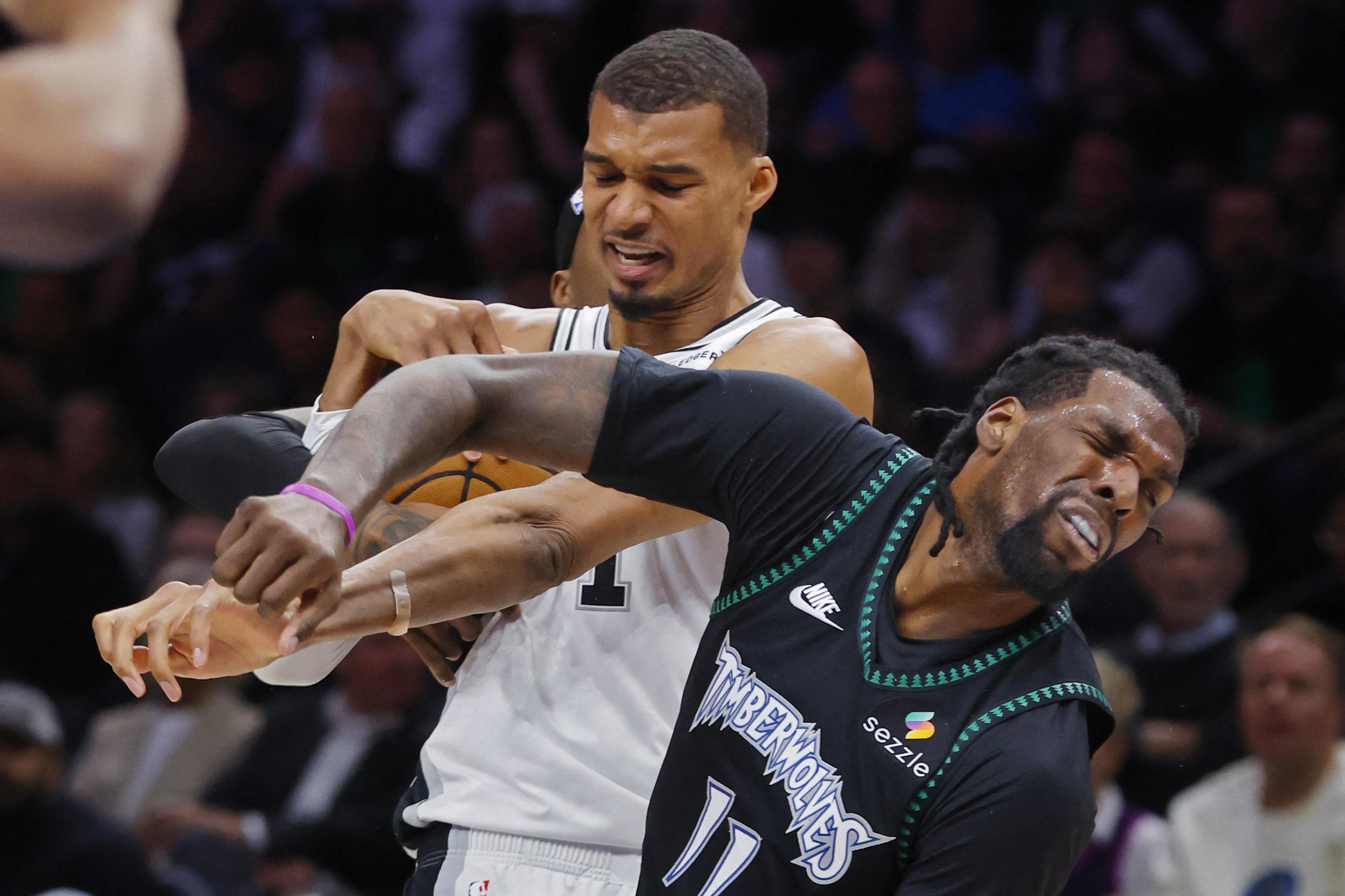 NBA: sans Wembanyama, exclu pour un coup de coude, les Spurs cèdent face à Minnesota