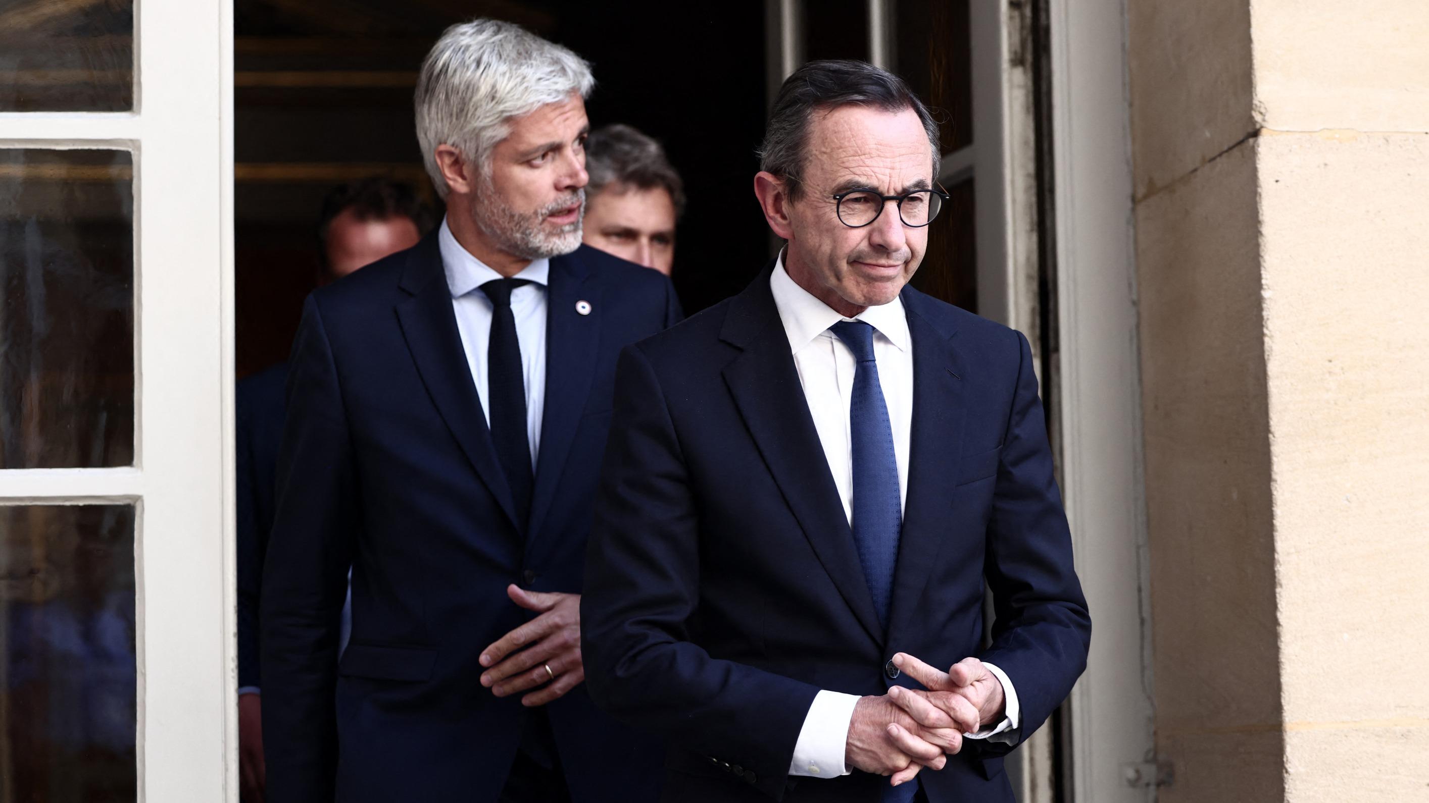 Crise politique : au bord de l’implosion, la droite joue avec le feu