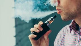 elfbar nachfüll pod läuft aus ✈️ Bonjour à tous, J'arrive bientôt à Bali, et nous avons une escale de 3h  à Singapour. J'ai une cigarette électronique et j'ai appris que Singapour  applique des règles très strictes. Certains main image 1