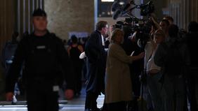 Commando armé, explosion : les images spectaculaires du braquage d’un ...