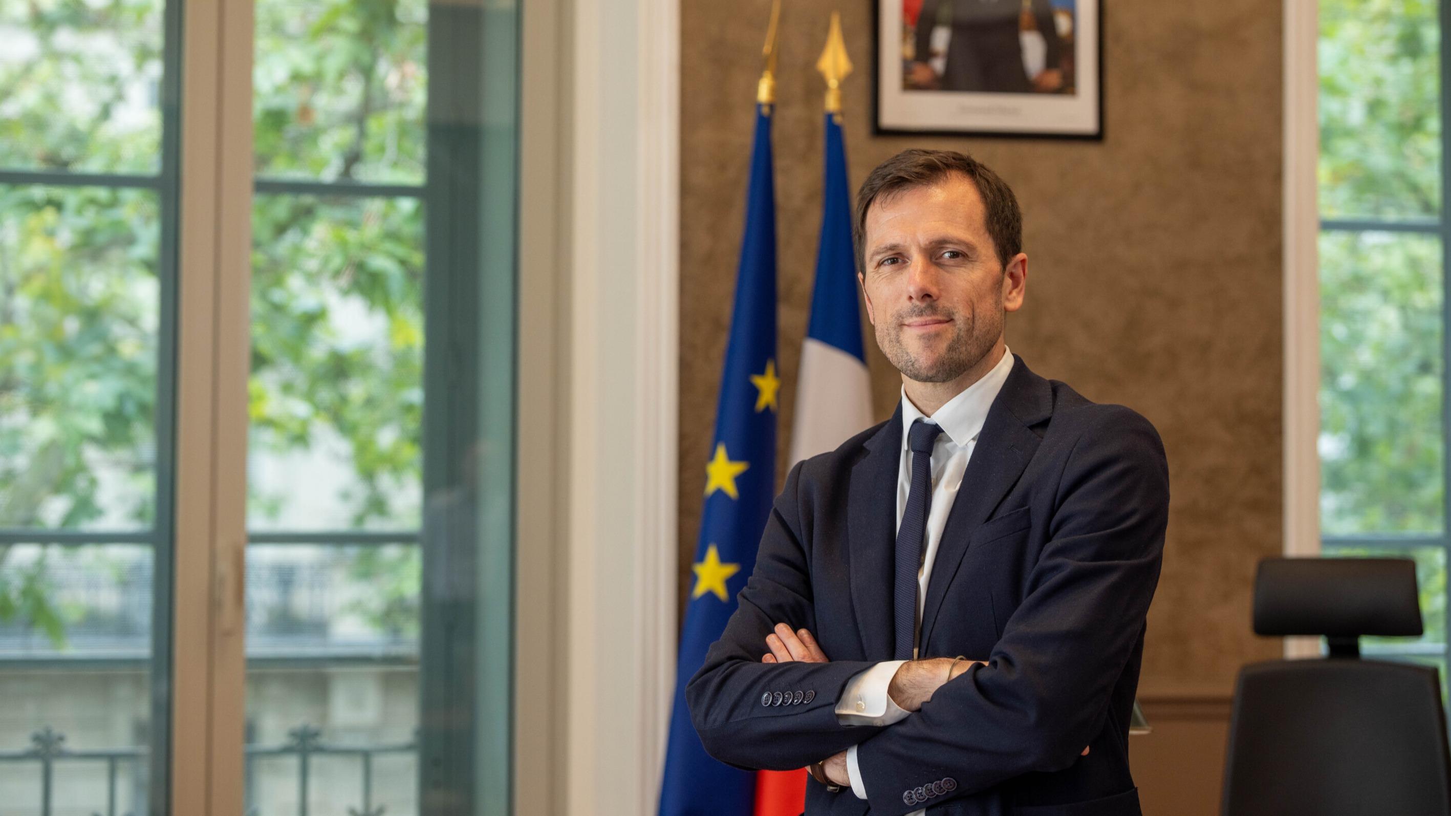 « C’est la vigie » : Mathieu Lefèvre, l’ambitieux numéro deux de Monique Barbut à l’Écologie, reste en embuscade