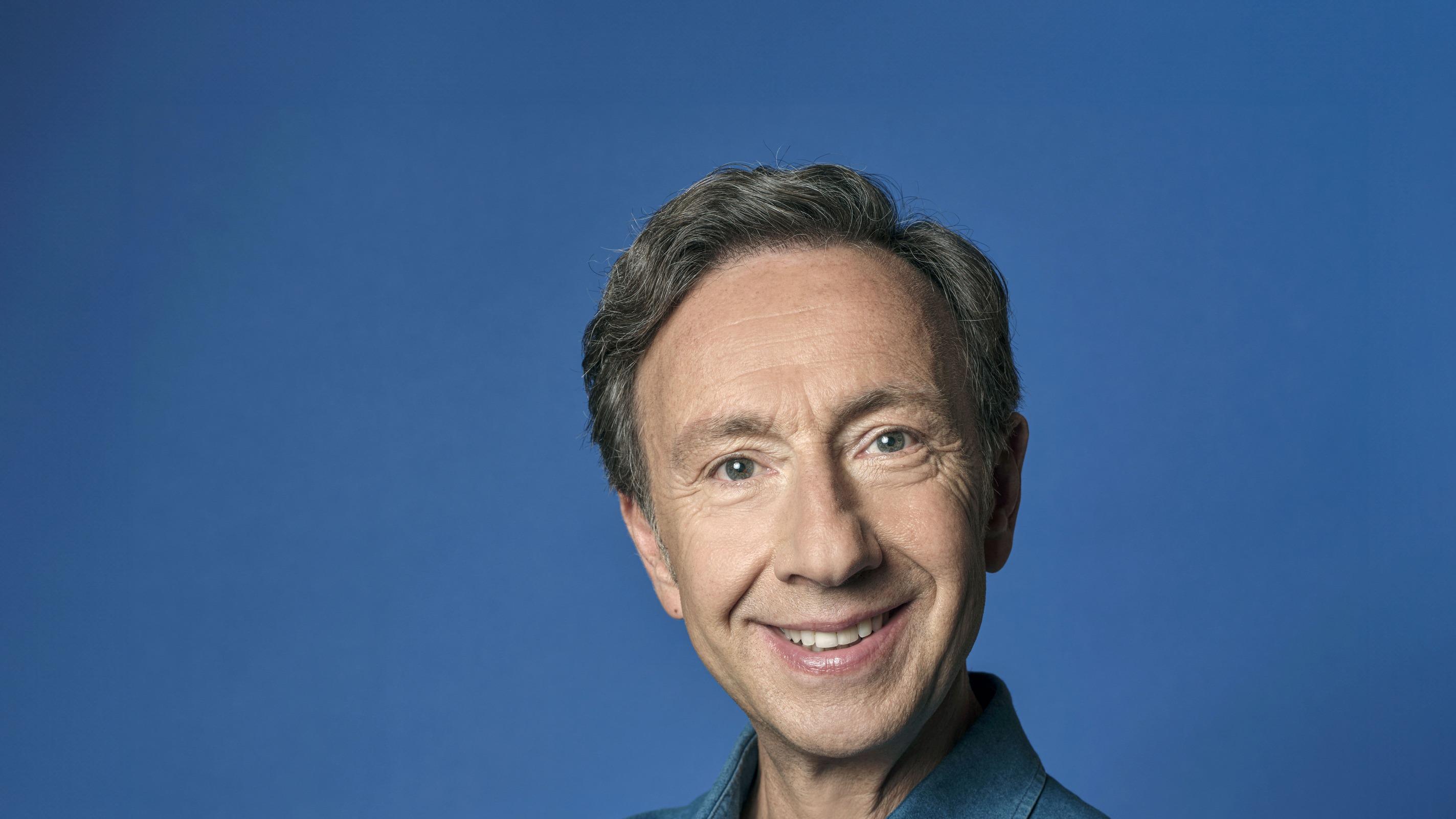 Stéphane Bern, un animateur emblématique et une figure historique du paysage audiovisuel français — People & Médias