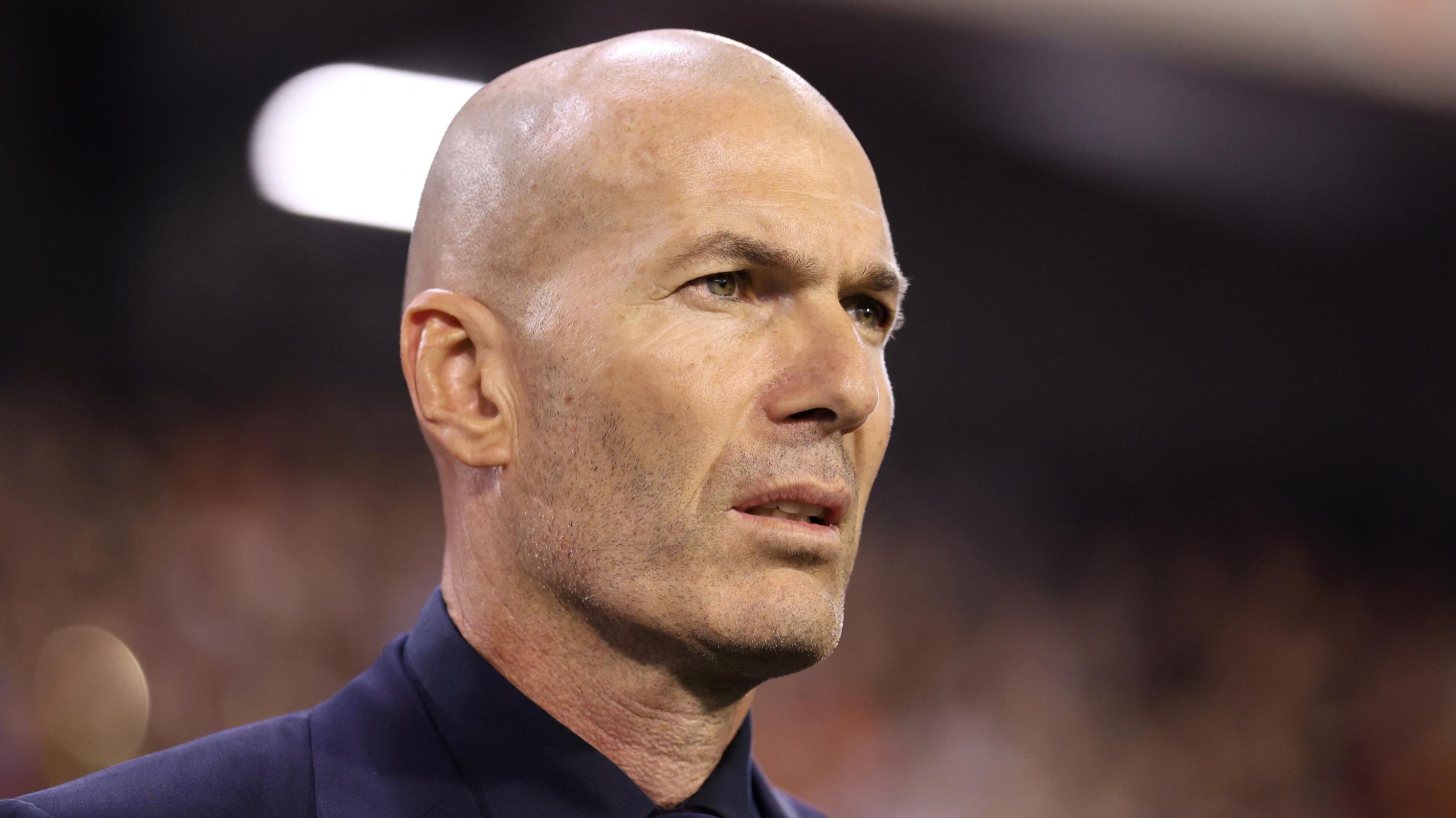 EN DIRECT - Belgique-France : La Marseillaise encore sifflée, Zidane apprécie l’entame de son équipe