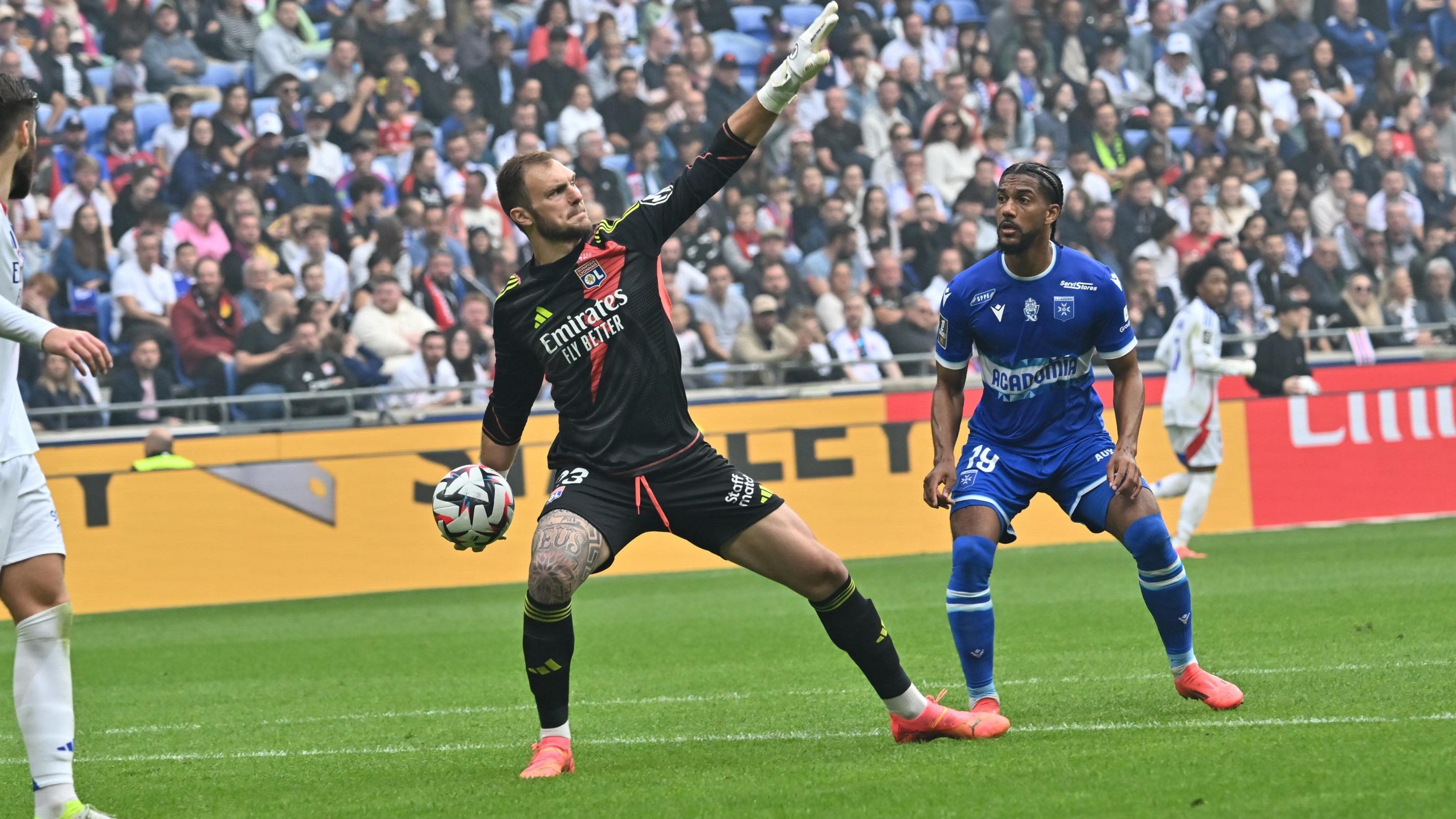 Ligue 1 : Lyon accroché par Auxerre au terme d’un match confus