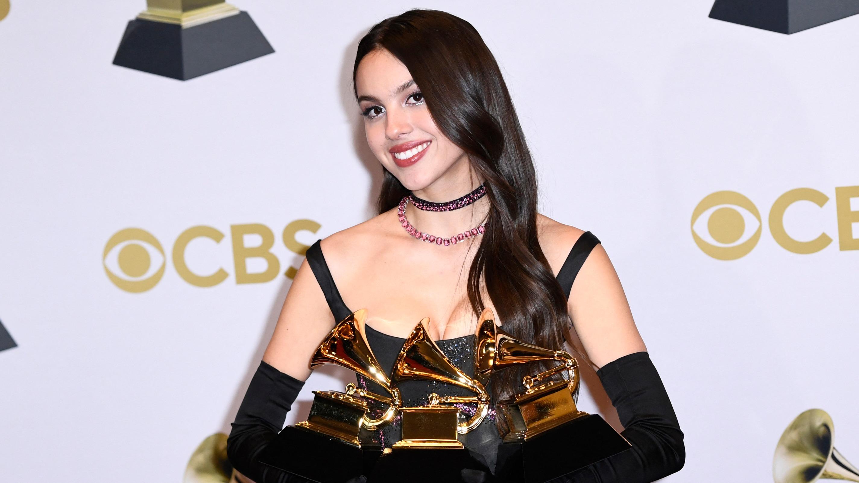 Chansons De Olivia Rodrigo Sour Qui est Olivia Rodrigo, le bébé Disney qui s'est forgé un nom aux Grammy  Awards ?