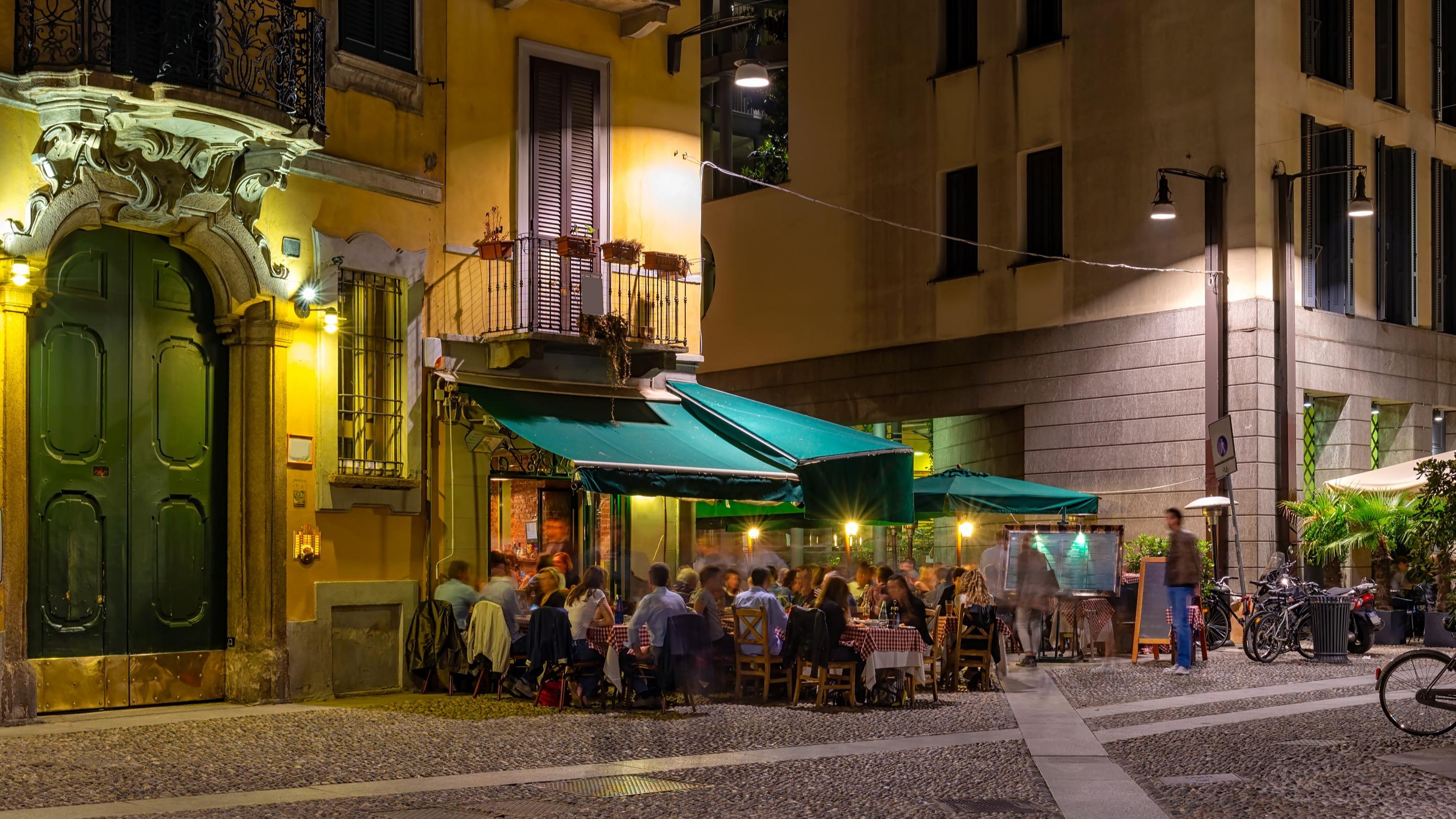 «Il s’agit de survivre» : de Londres à Paris en passant par Berlin, la crise des restaurants frappe toute l’Europe