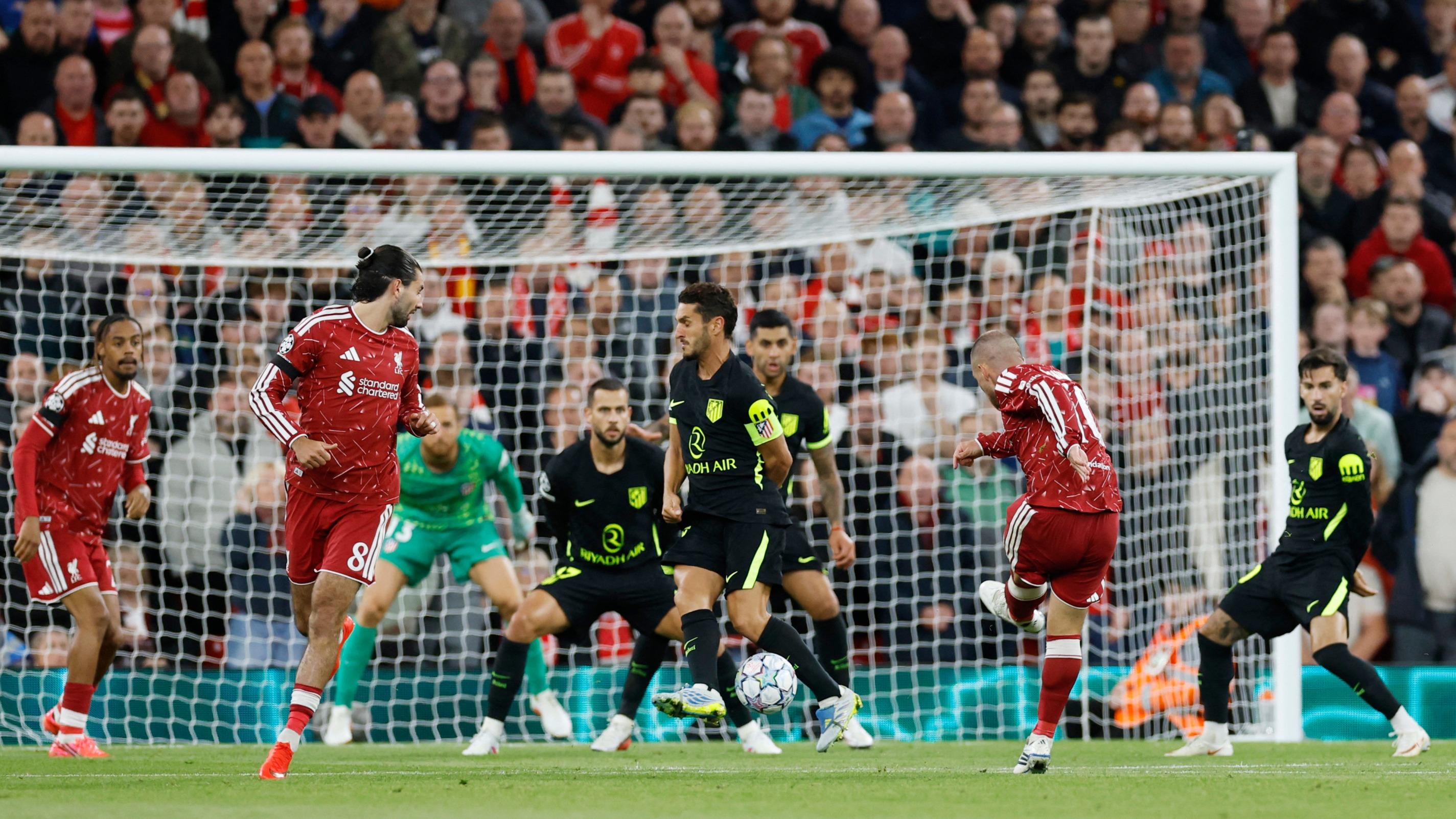EN DIRECT - Ligue des champions : Liverpool renverse l’Atlético malgré les ratés de Barcola, Arsenal cherche la faille à Naples, le Sporting à la folie