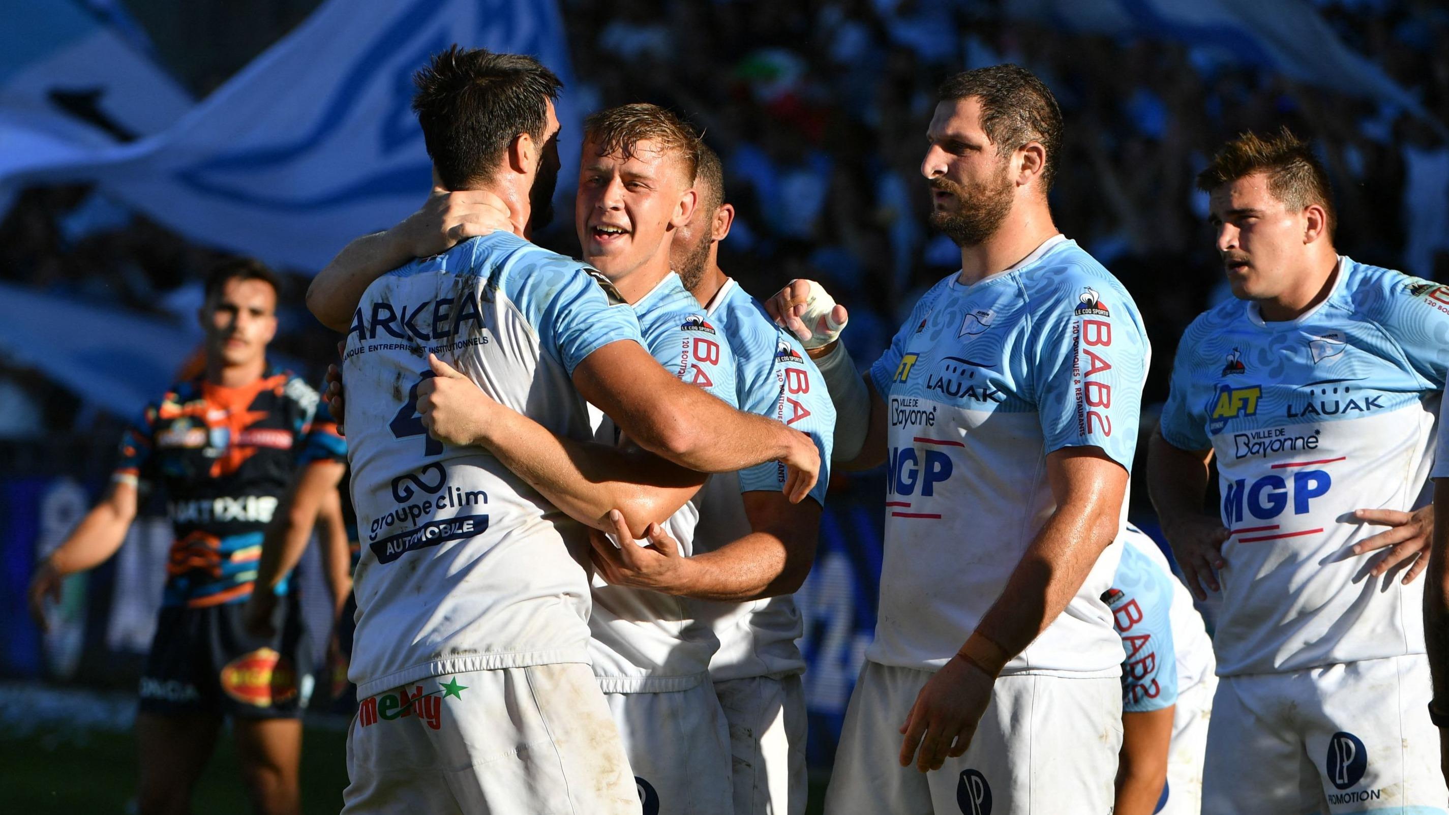 Top 14 : Bayonne renverse le Racing, Castres et Clermont vainqueurs à domicile