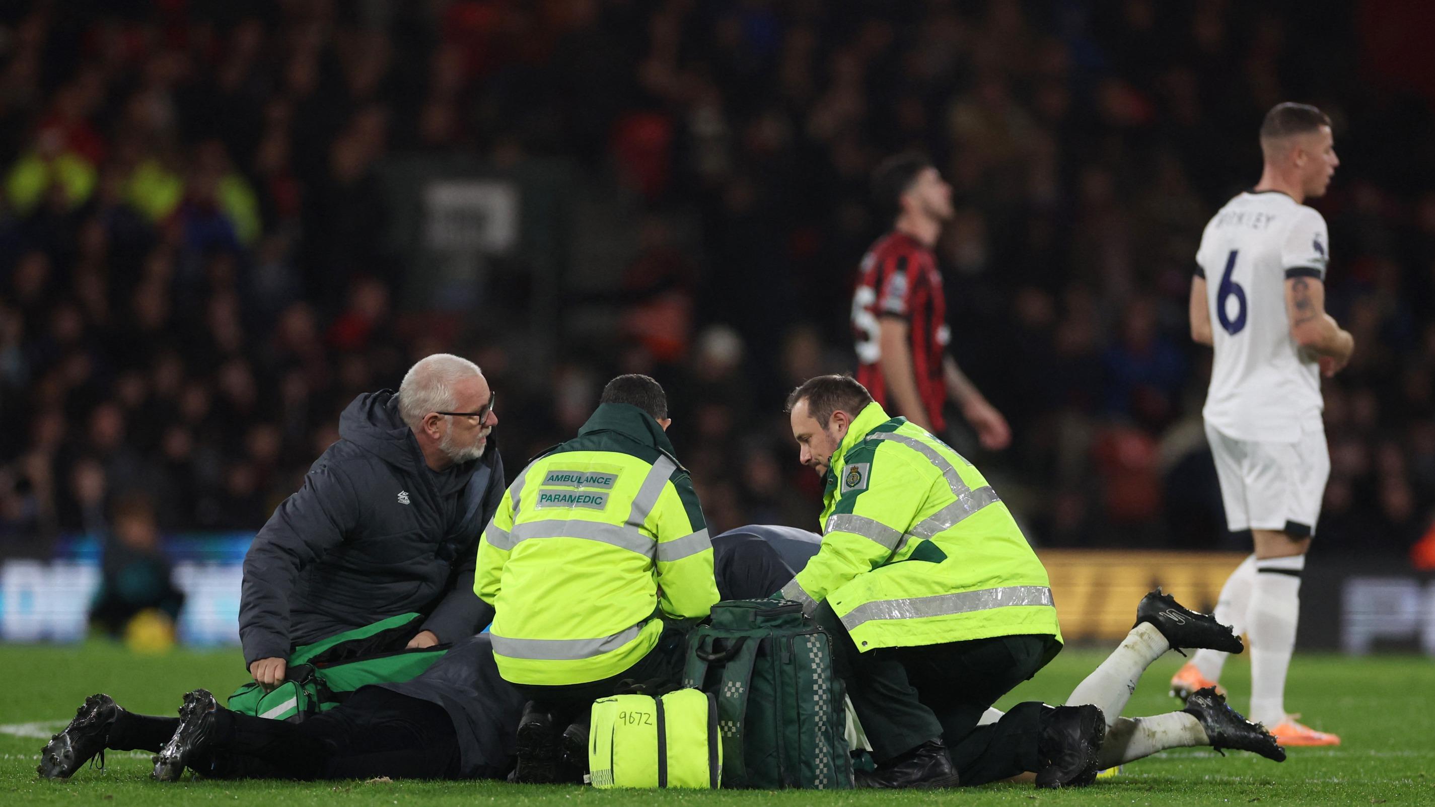 Premier League : après son arrêt cardiaque, l'avenir sportif de Tom Lockyer entre parenthèses
