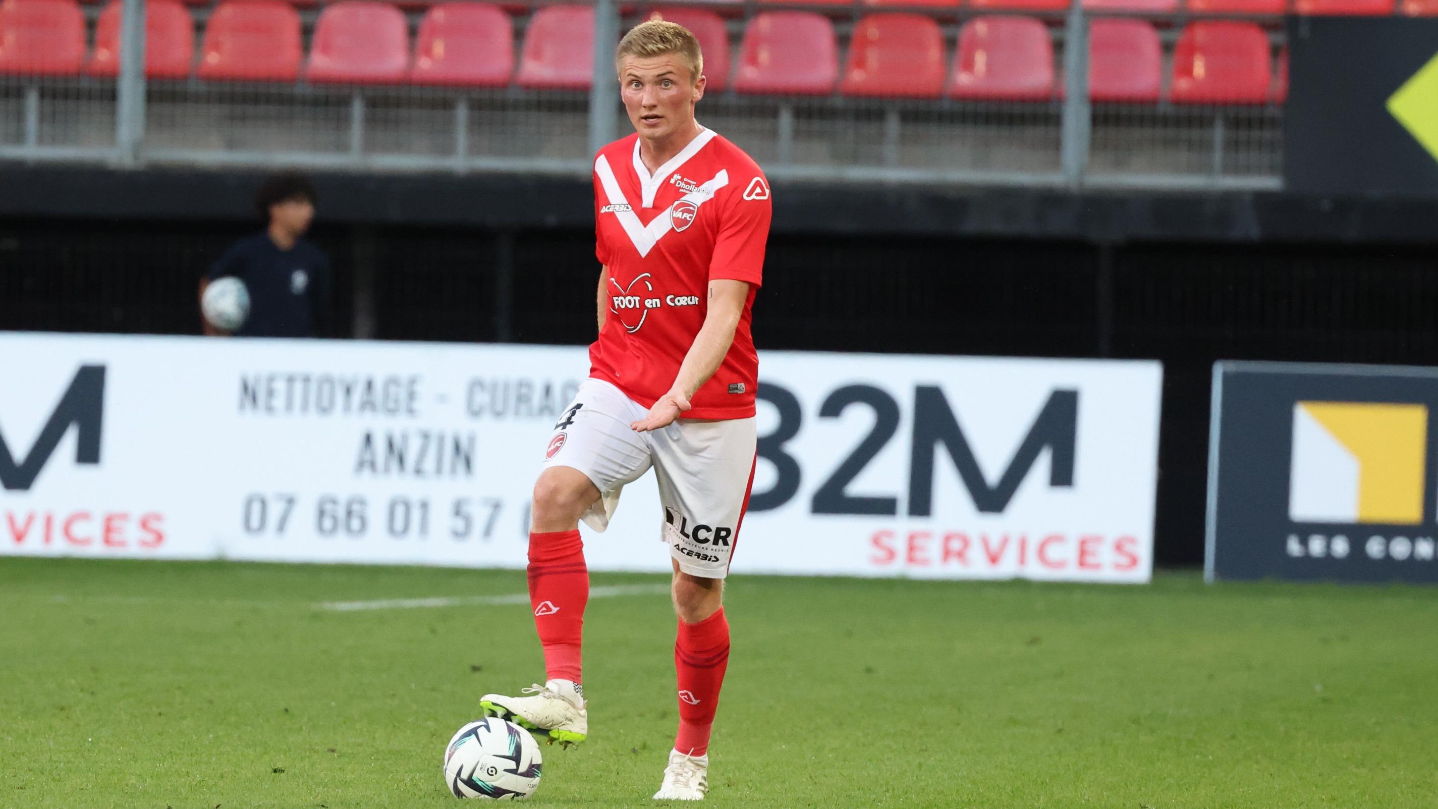 Football : Valenciennes va licencier l'un de ses joueurs ayant frappé un supporter