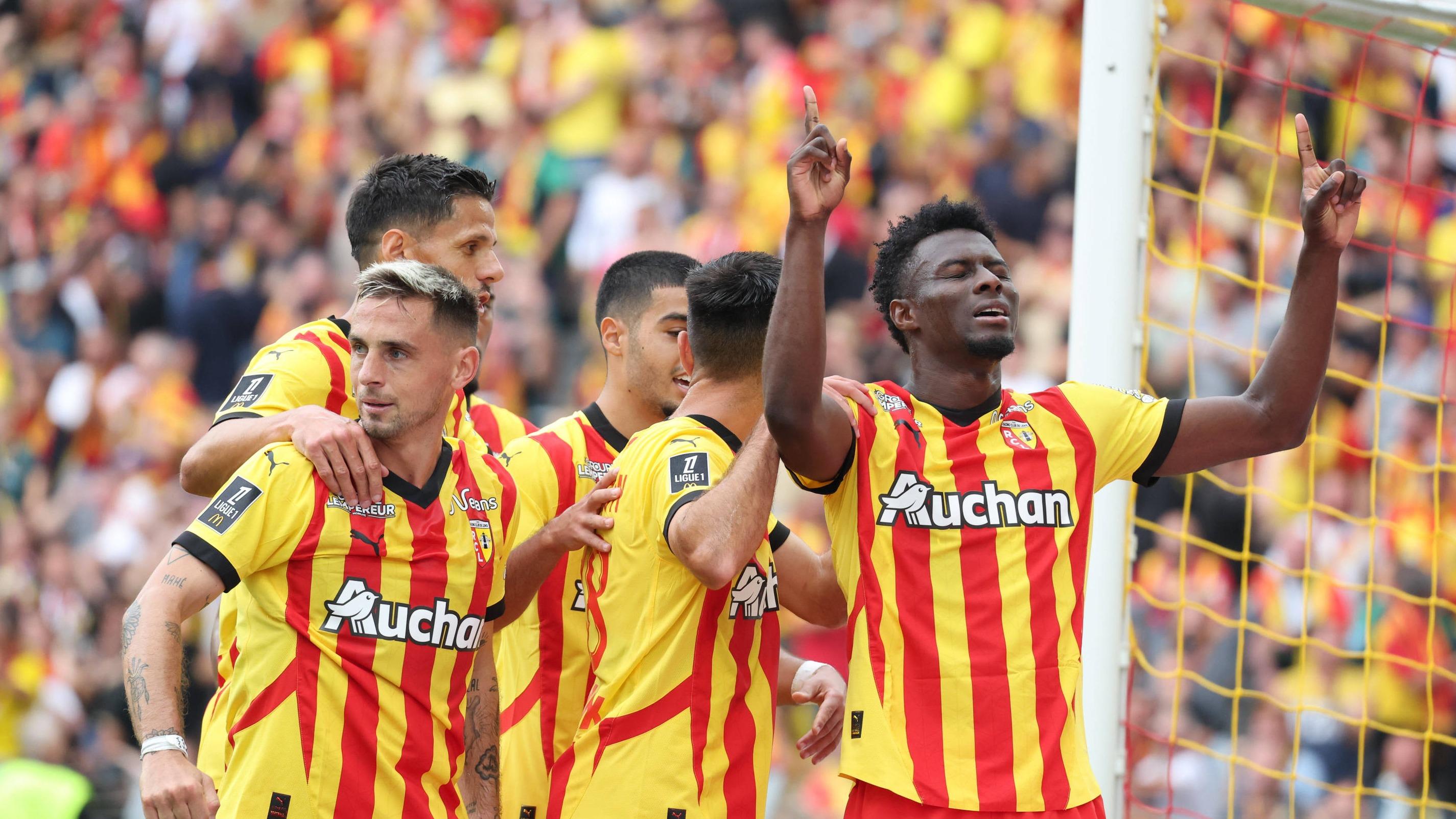 Ligue 1 : Lens enchaîne brillamment et plonge Brest dans les doutes