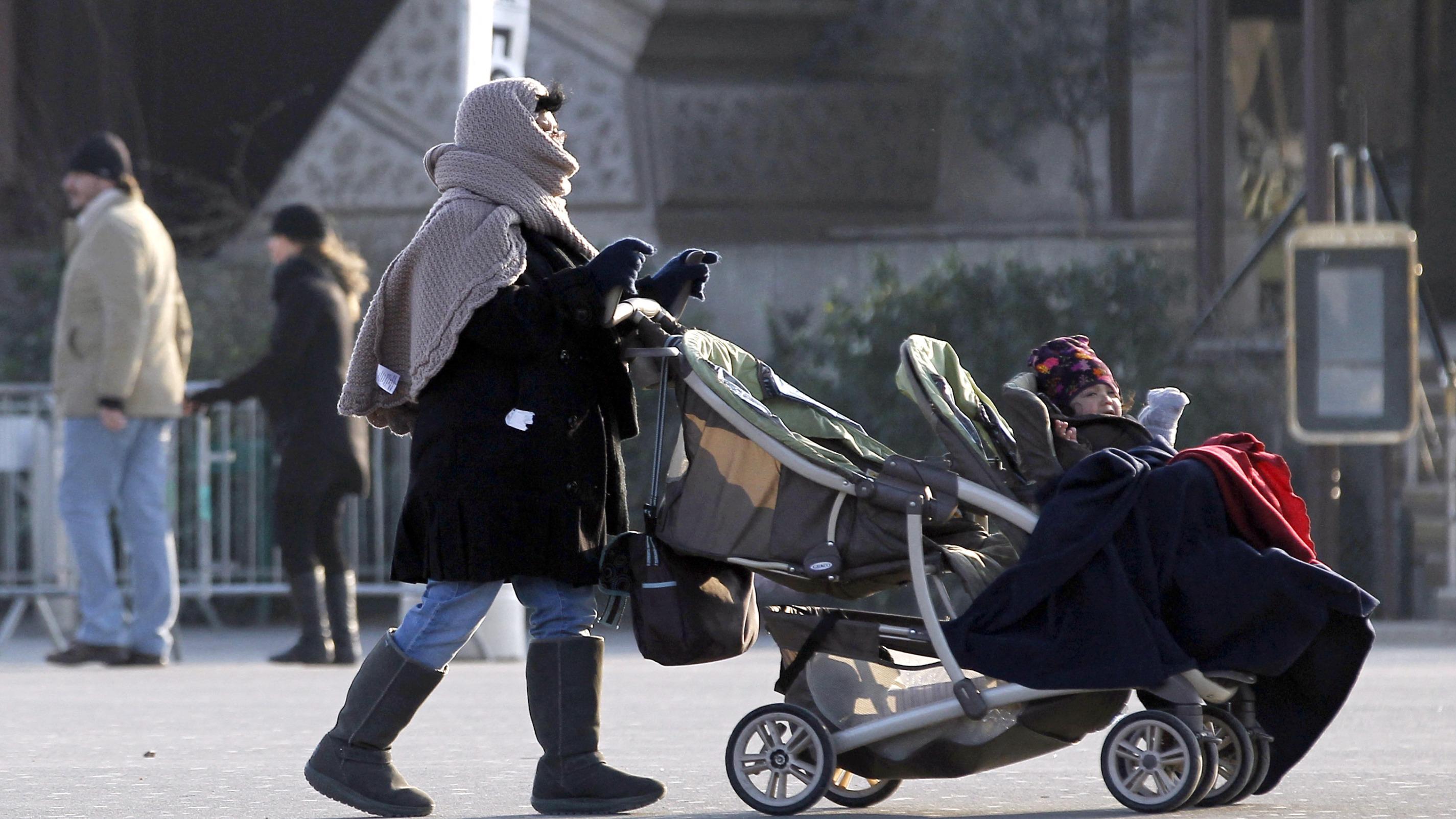 Paris : la mairie crée une carte «famille monoparentale»