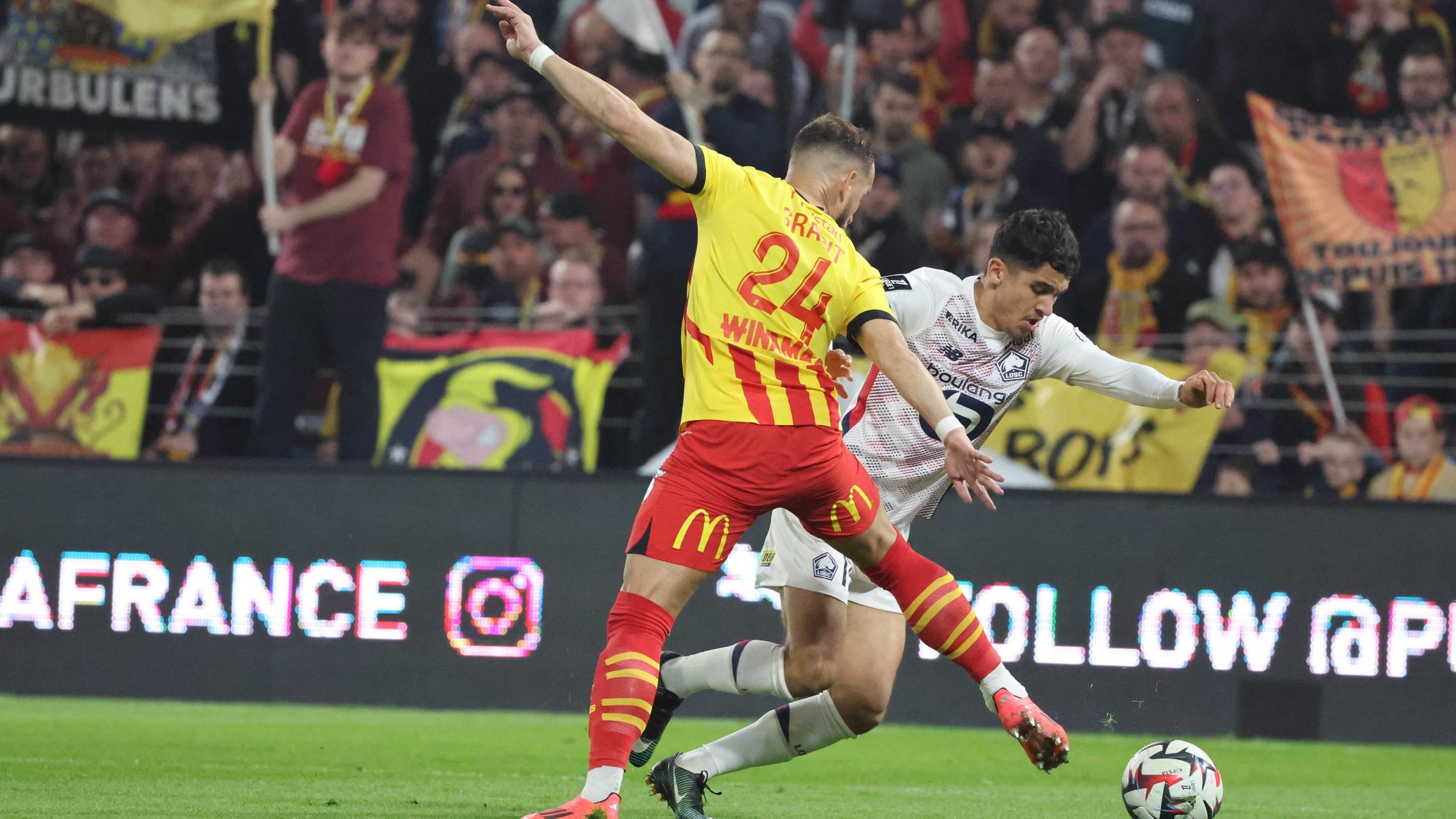 EN DIRECT - Lens-Lille : le LOSC se donne les moyens pour marquer