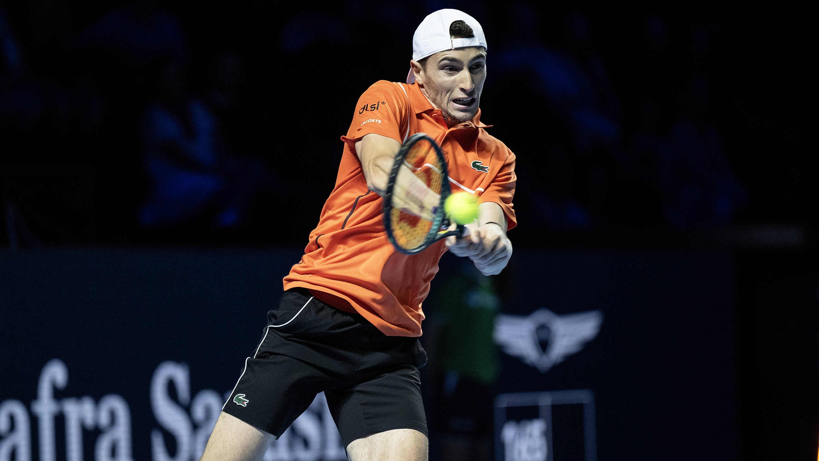 Rolex Paris Masters : «j'y suis allé avec le cœur», glisse Humbert qualifié pour le 2e tour au forceps