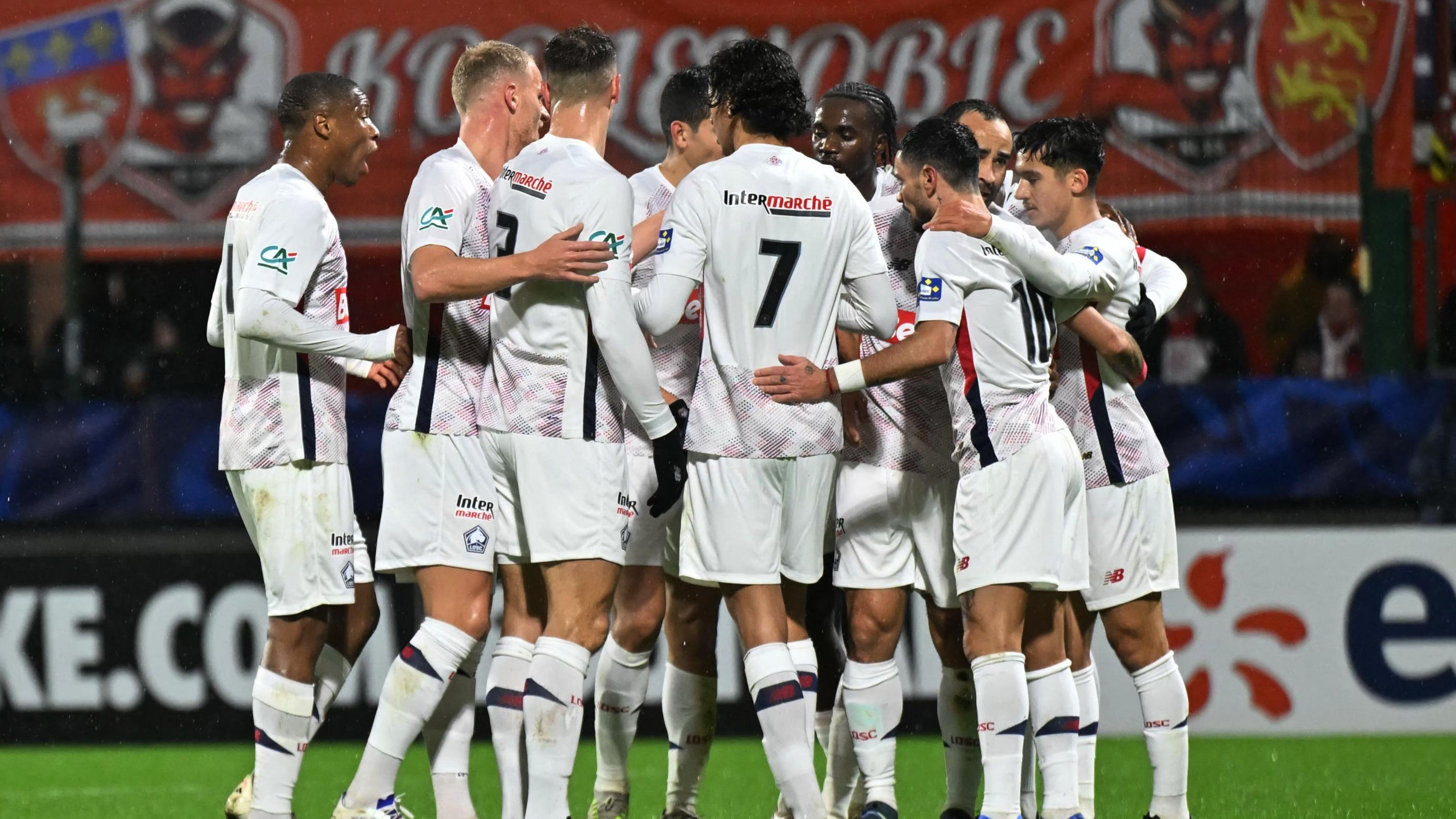 Coupe de France : Lille assure à Rouen, Troyes cartonne Metz, les surprises Haguenau et Espaly... Les résultats des 32es de finale