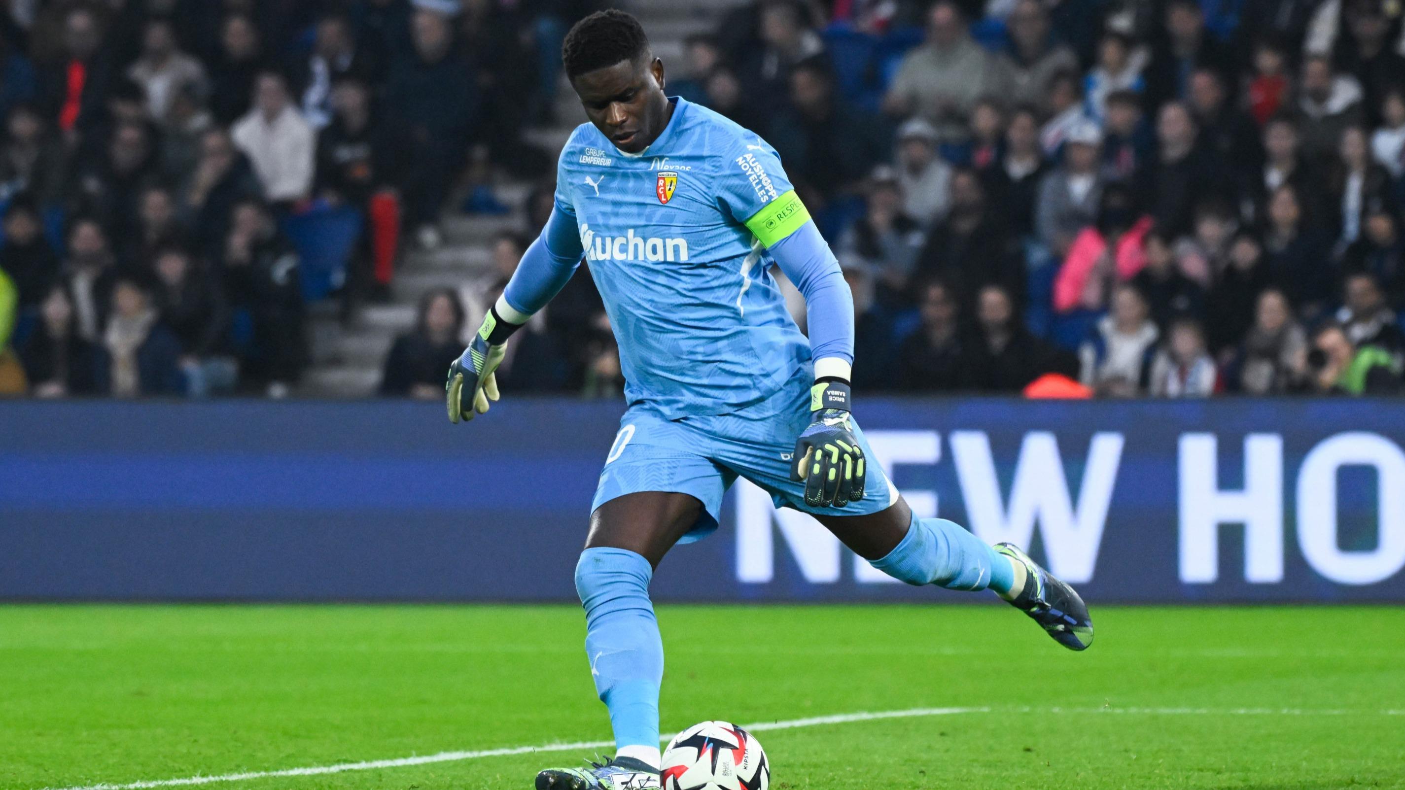 Coupe de France : blessé à la cheville, le capitaine lensois Brice Samba forfait contre le PSG