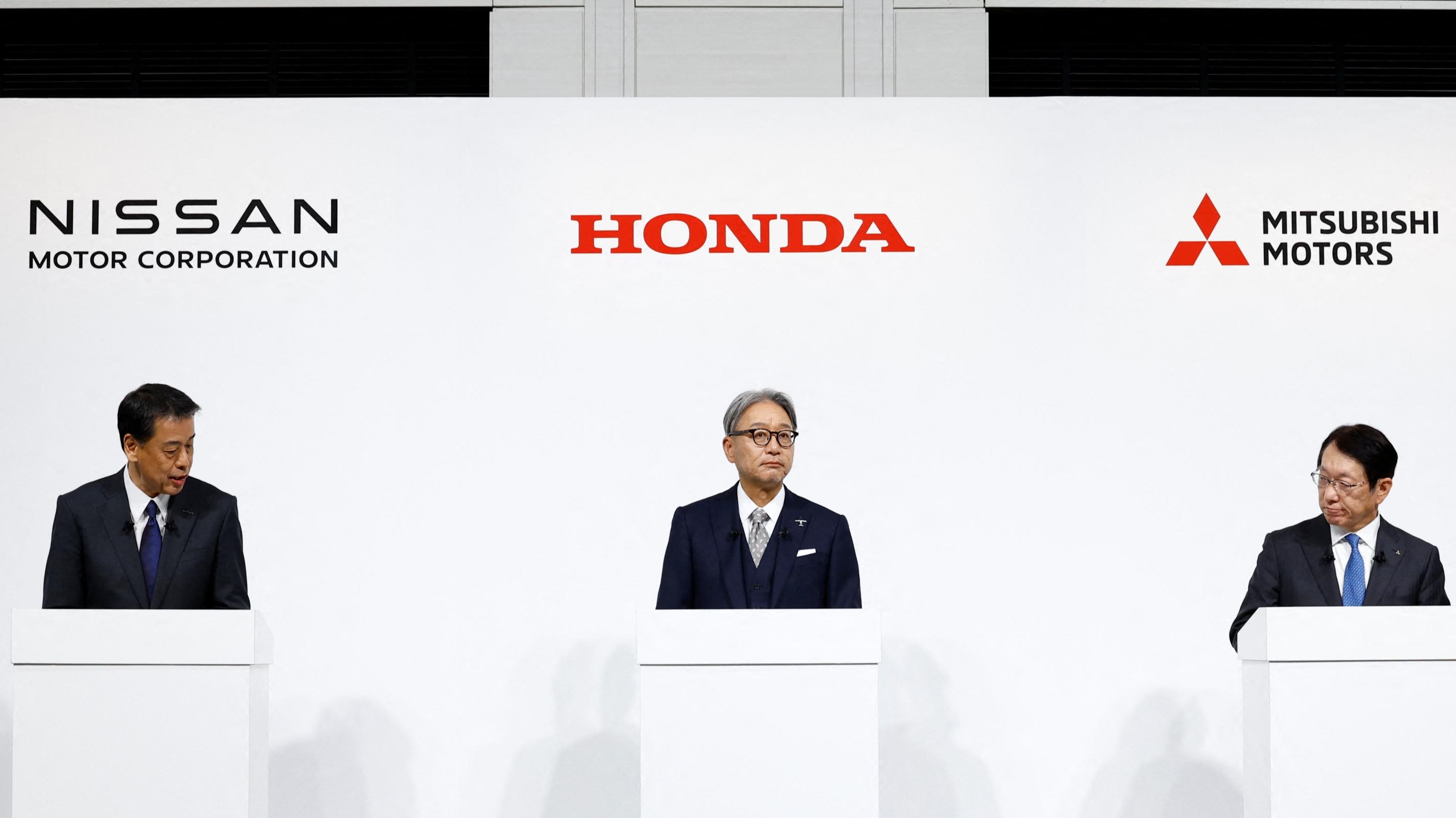 Nissan est en «mode panique» : son ex-patron Carlos Ghosn dénonce le rapprochement avec Honda