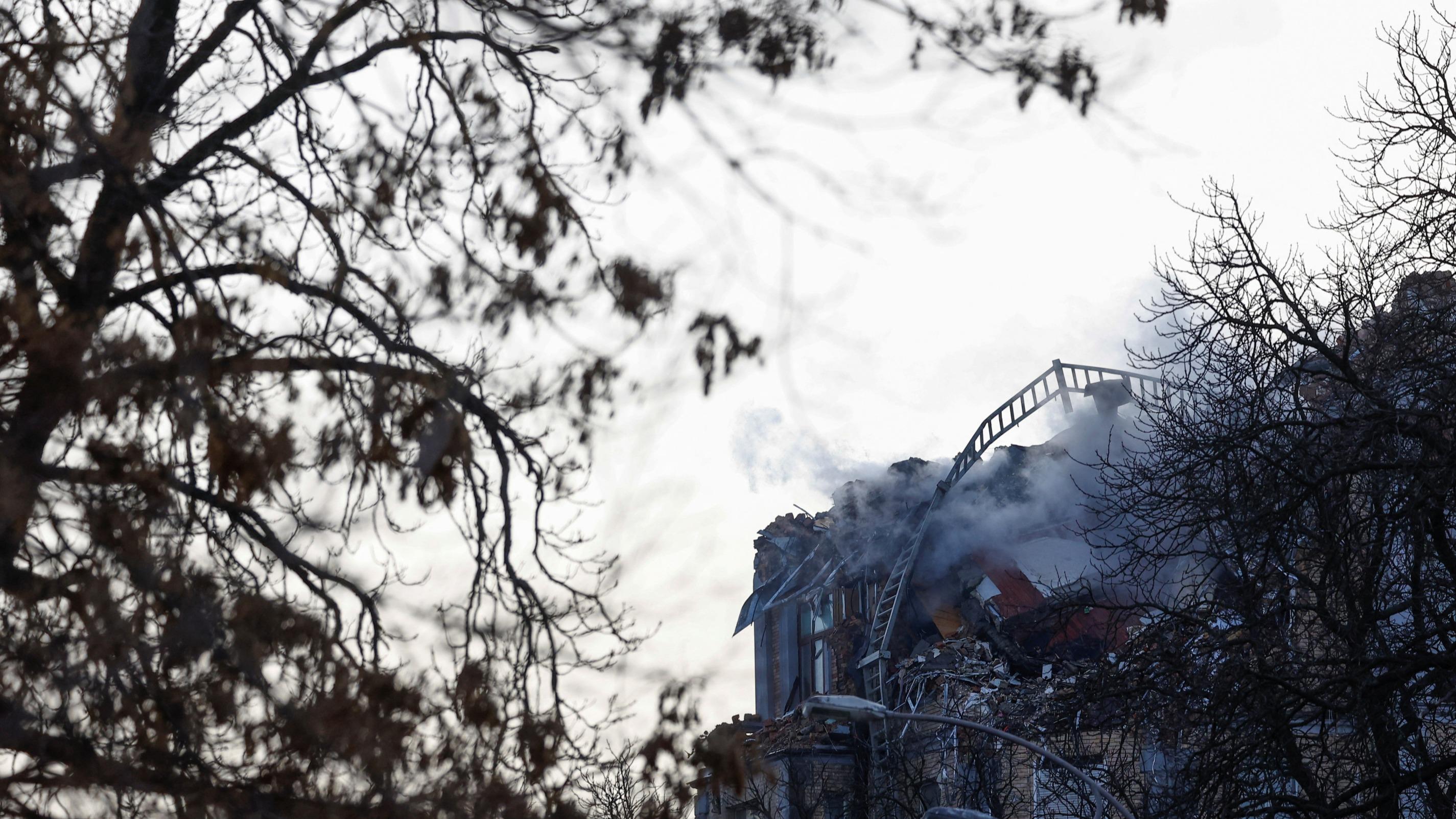 Guerre en Ukraine : un mort après des bombardements russes dans le sud du pays