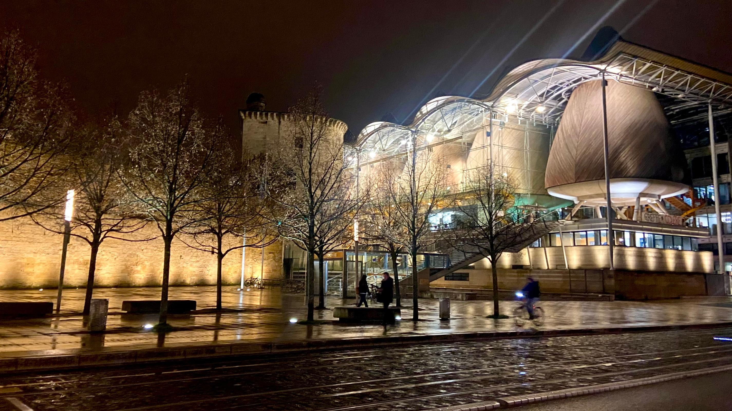 L’homme qui a égorgé sa femme près de Bordeaux mis en examen après des aveux