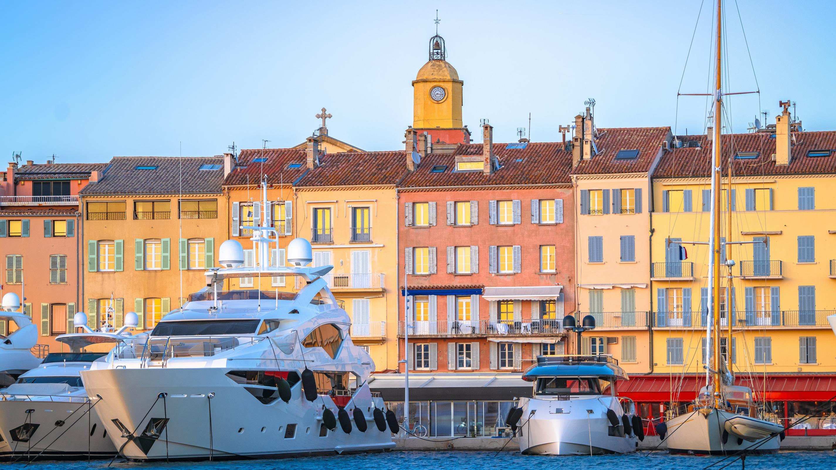 Lutte contre l’optimisation fiscale, taxe «Zucman»... Ces pistes qui émergent pour taxer le patrimoine des plus fortunés