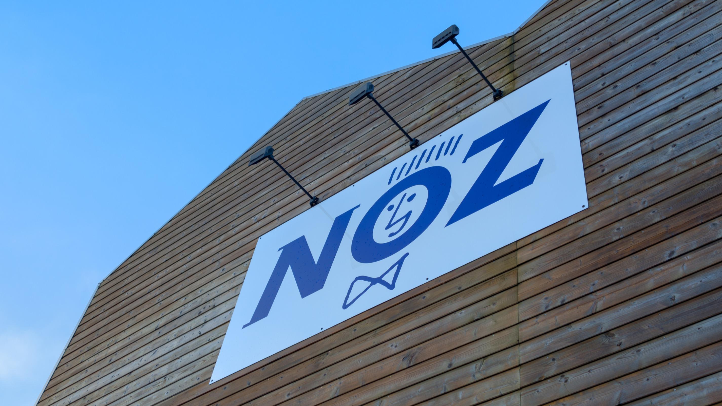 «Ce n’est ni immoral, ni interdit» : les secrets du succès de Noz, le déstockeur français qui rafle les invendus