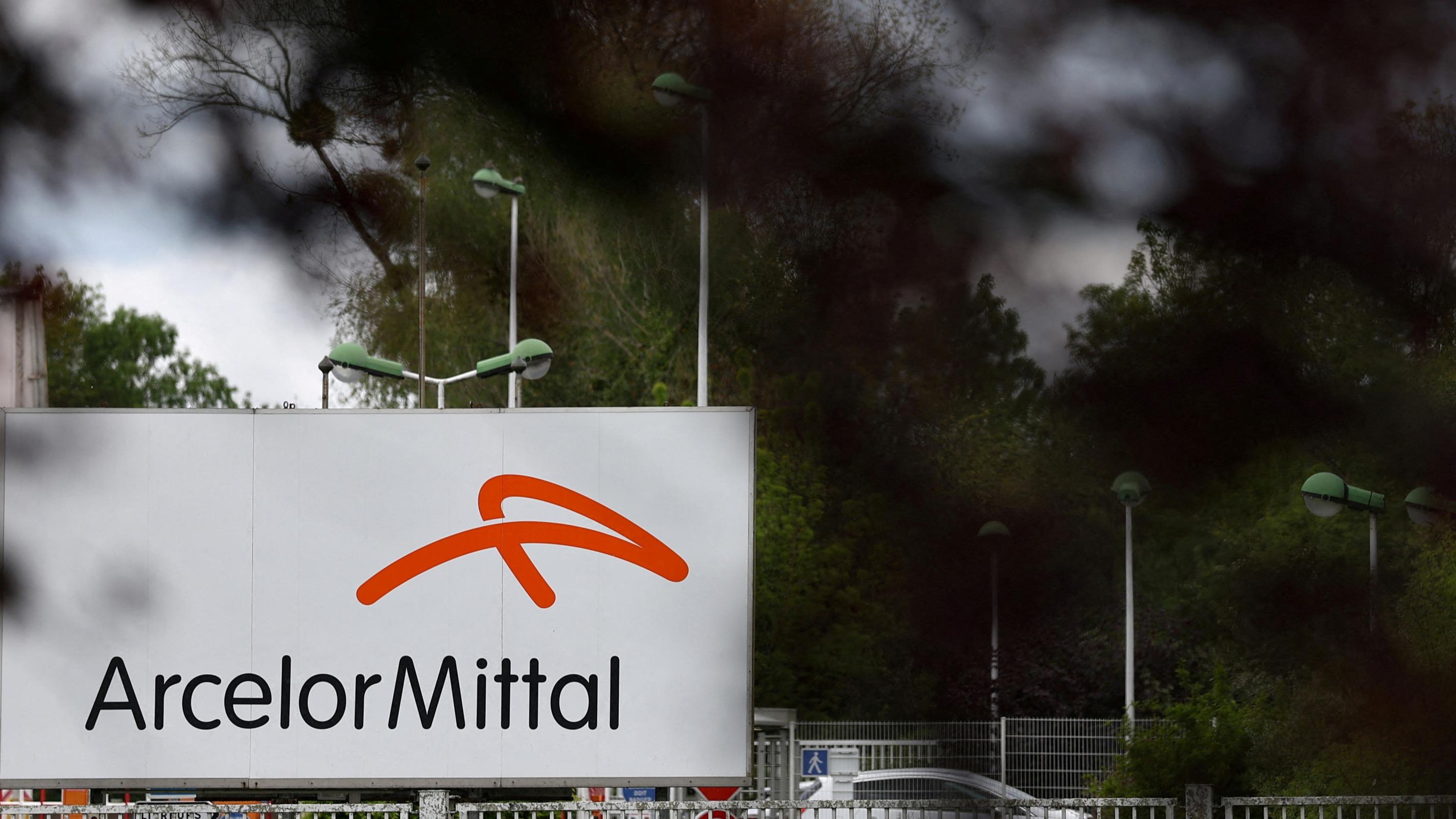 ArcelorMittal vend son aciérie et sa mine de fer bosniaques au groupe Pavgord