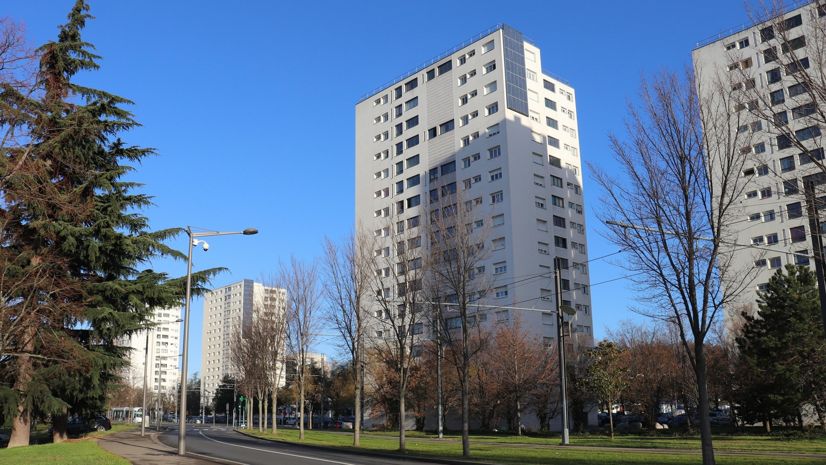 Un homme handicapé fait condamner l’État qui a trop tardé à lui donner un HLM