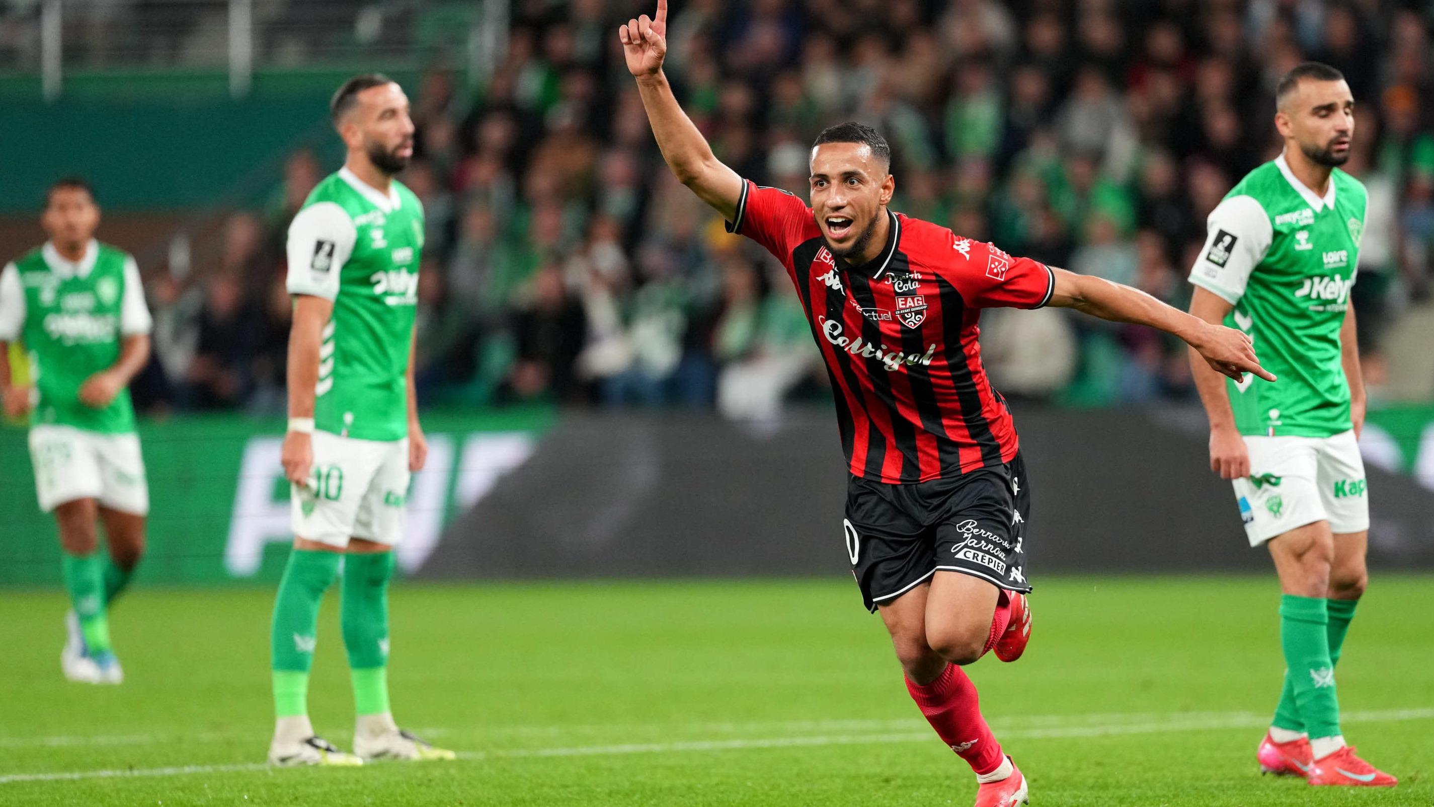 Ligue 2 : Troyes prend la tête après la première défaite de la saison de Saint-Etienne
