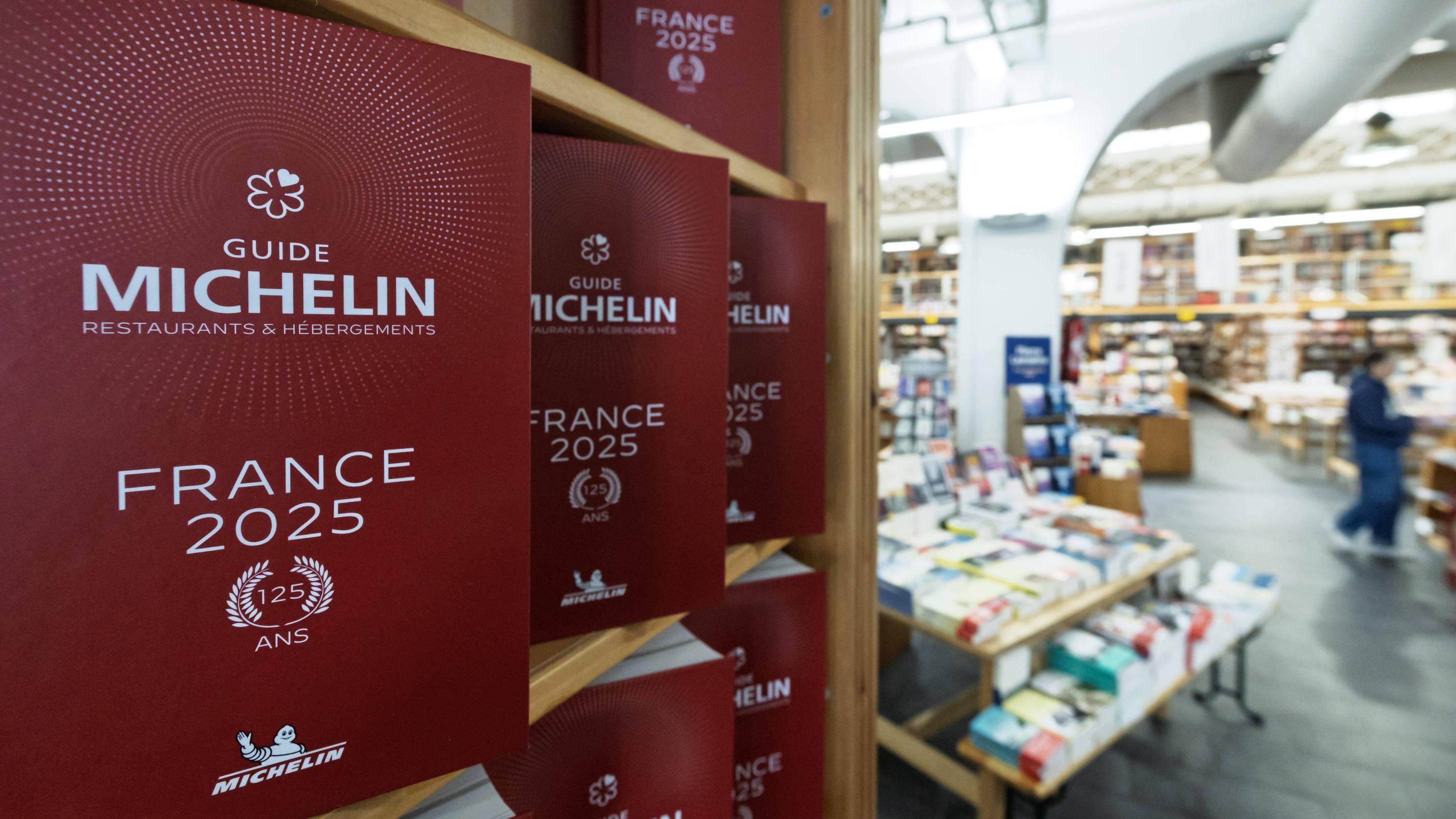 Tourné vers les hôtels à l’international, plus digital... Comment le mythique Guide Michelin se réinvente