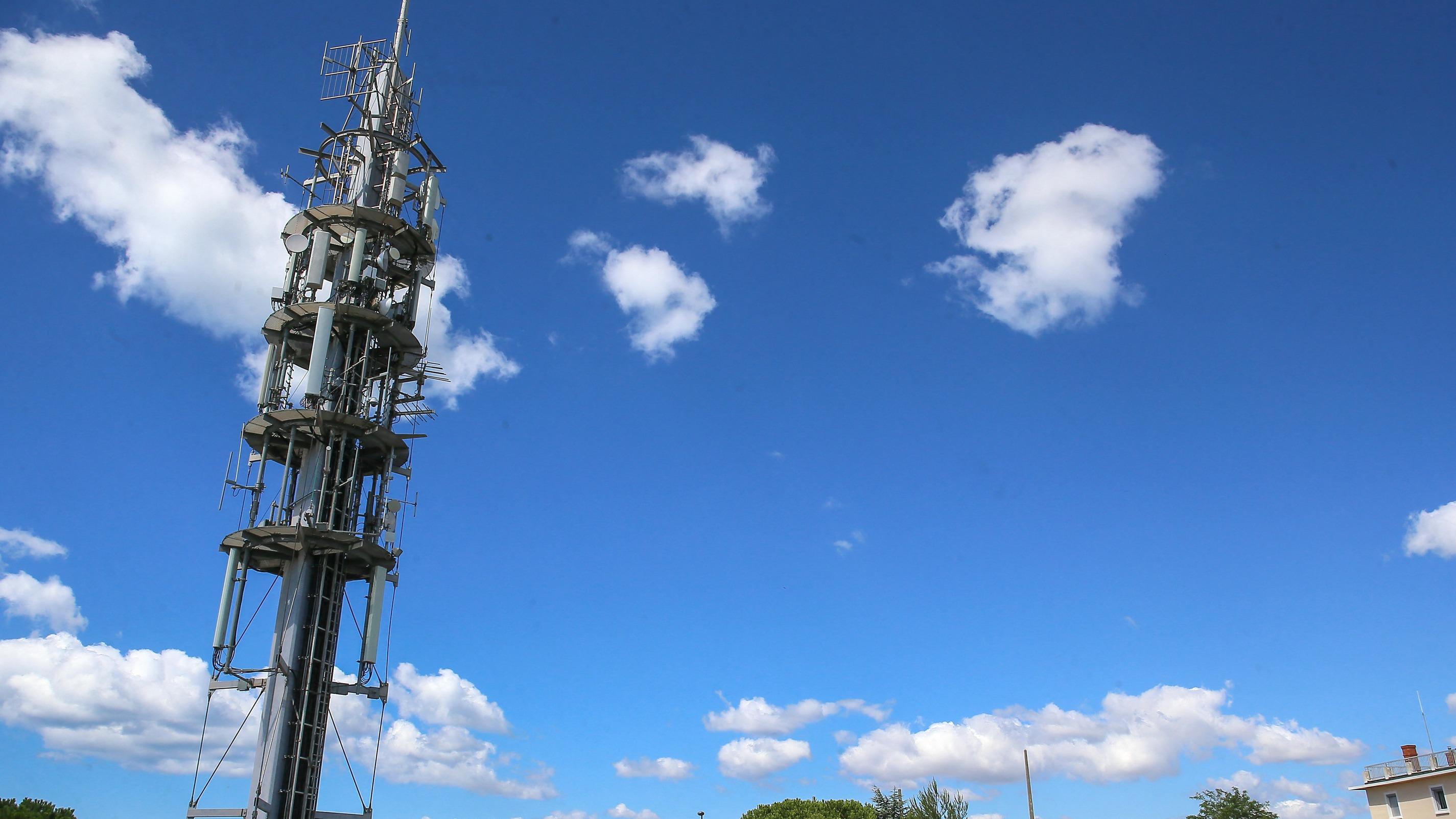 «Ils nous mettent un pistolet sur la tempe en nous disant c’est ça ou rien !» : les relations se tendent entre TDF et les chaînes de télévision
