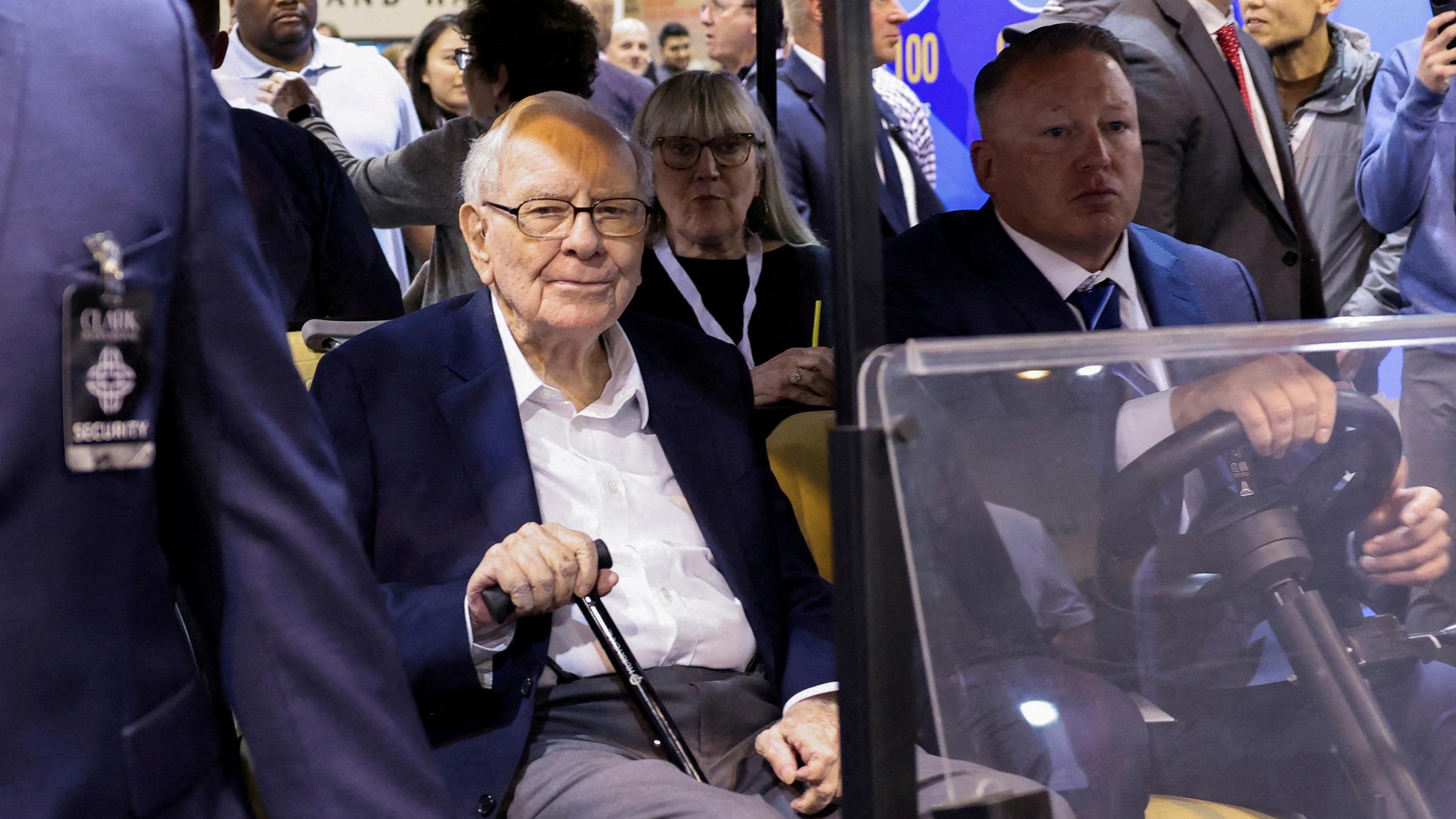 Warren Buffett to remain Berkshire Hathaway's most influential shareholder despite his departure
