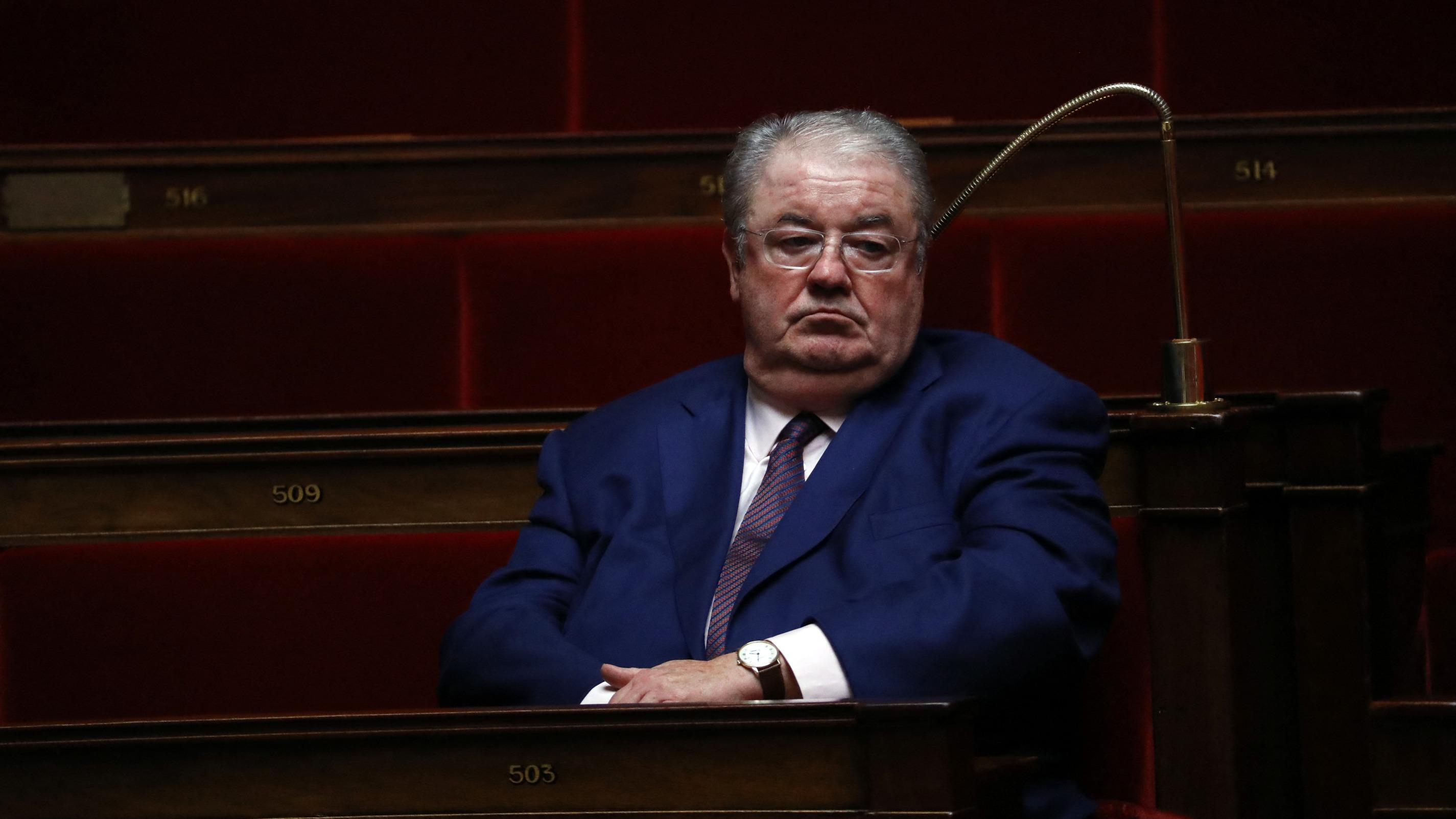 «Comment je fais, moi ?», se demande Daniel Vaillant, ancien ministre socialiste de l’Intérieur désormais privé de chauffeur