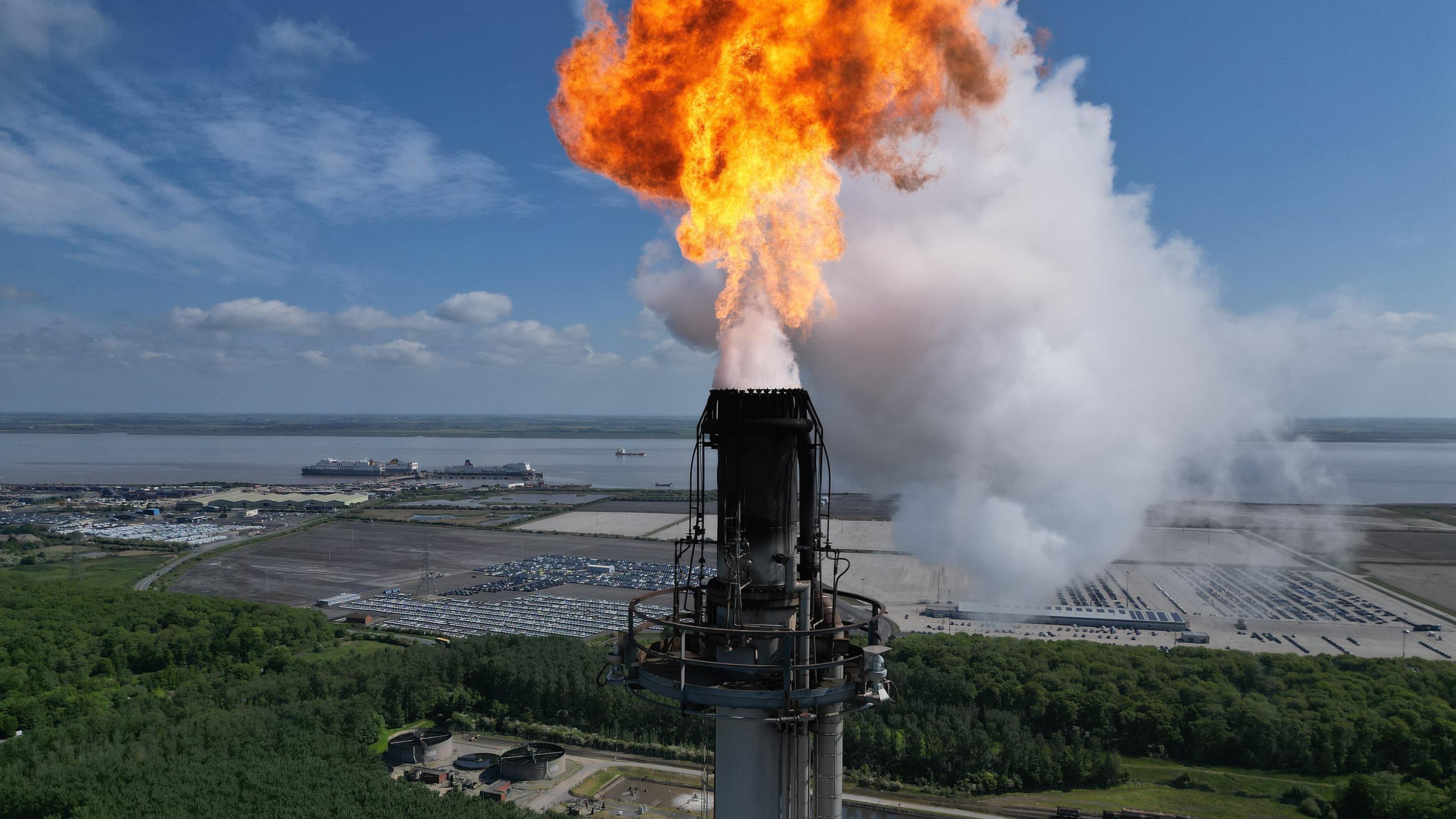« C’est l’arme nucléaire » : le recours inédit des pays consommateurs à leurs réserves de pétrole