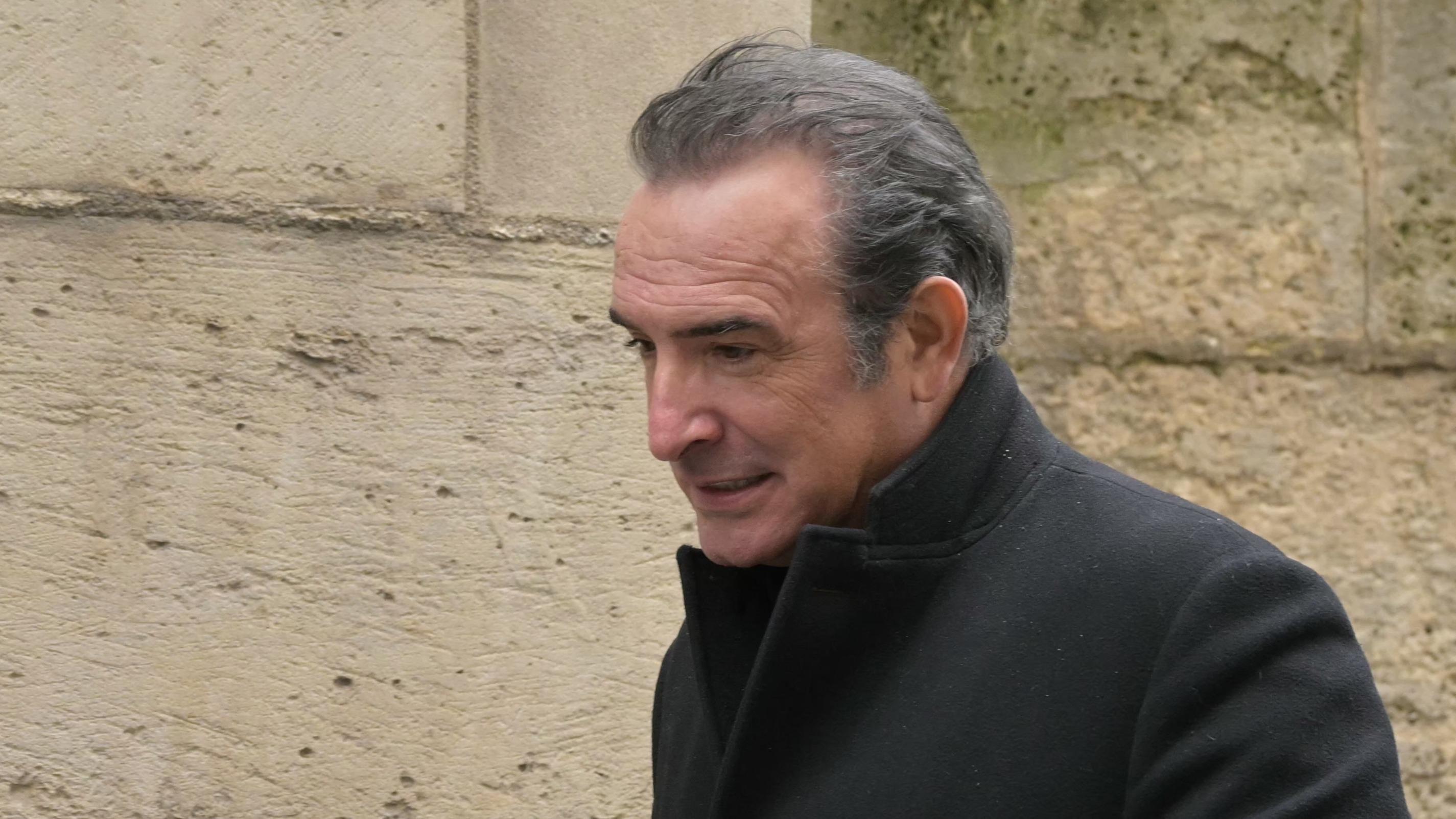 Jean Dujardin rend hommage à Bruno Salomone lors d'une interview sur France Inter — People & Médias