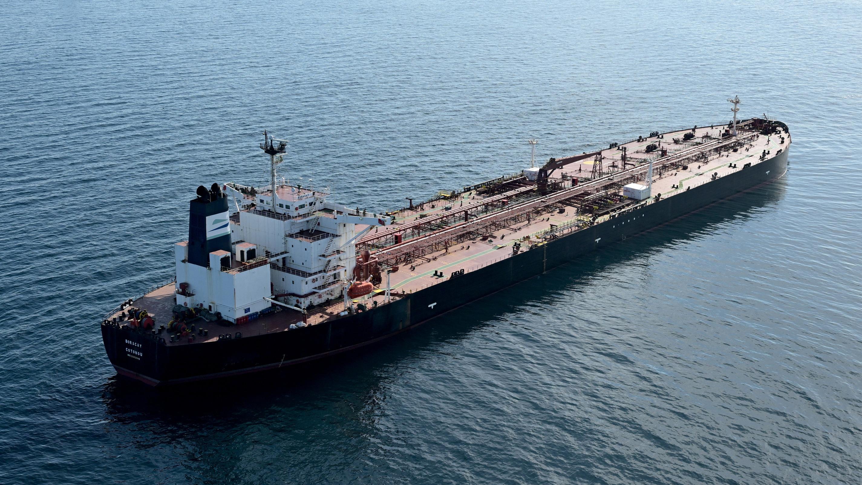 Le commandant chinois du Boracay, pétrolier de la flotte fantôme russe, condamné en France à un an de prison ferme