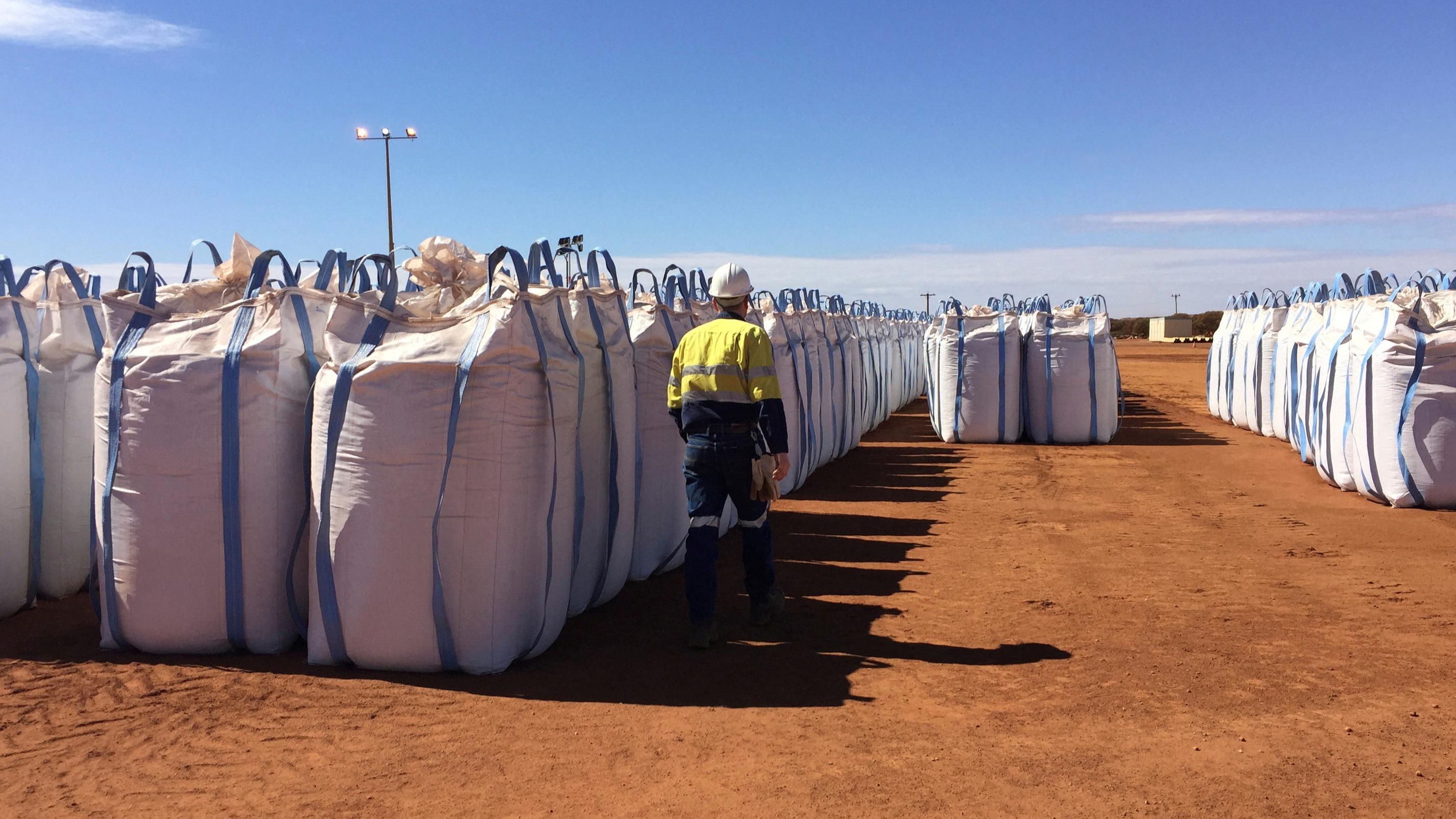 Dans la bataille des terres rares, l’Australie marque un point face à la Chine