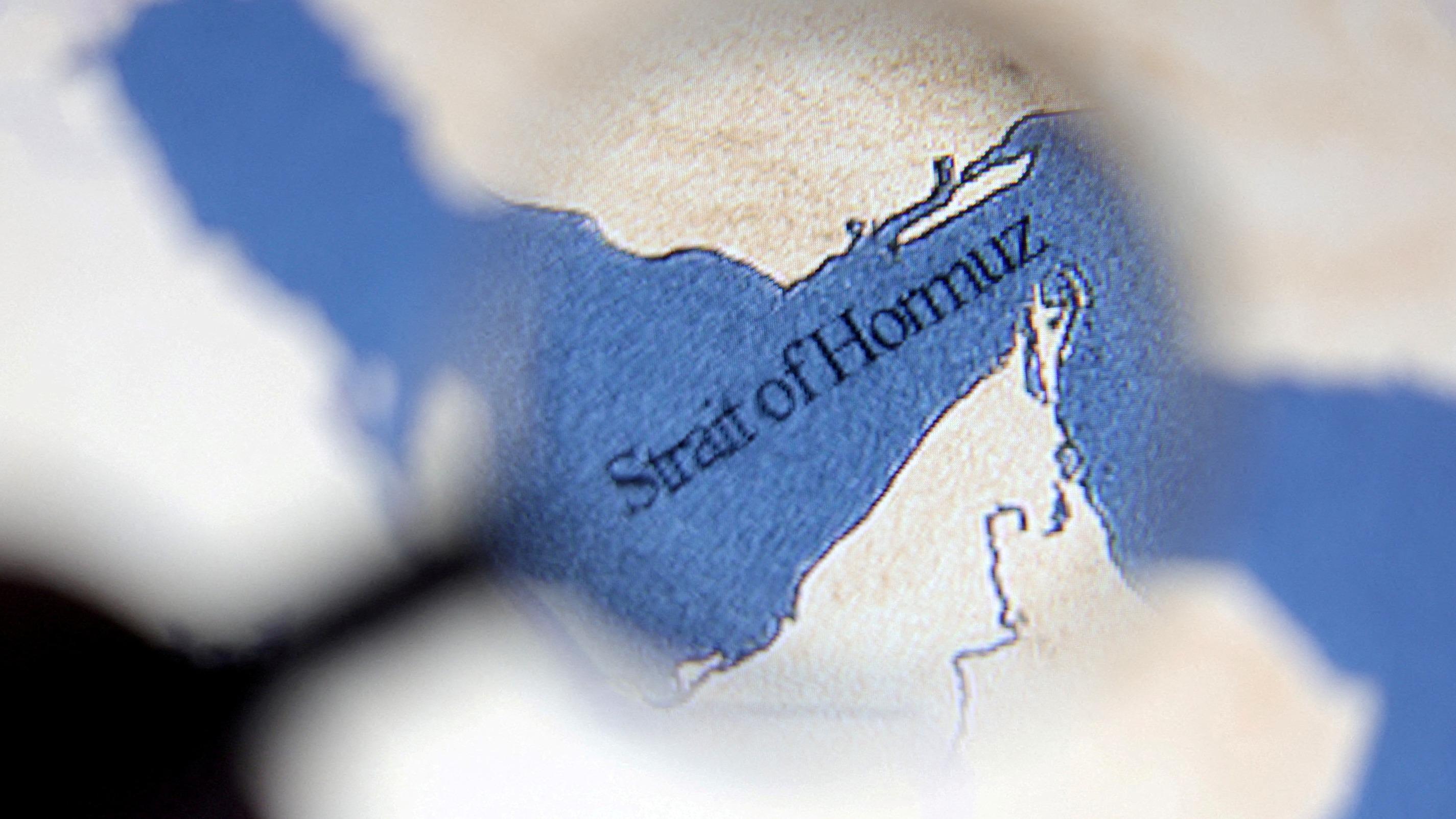 Péage en cryptos, mines, voies alternatives... Comment l'Iran organise le contrôle du détroit d'Ormuz