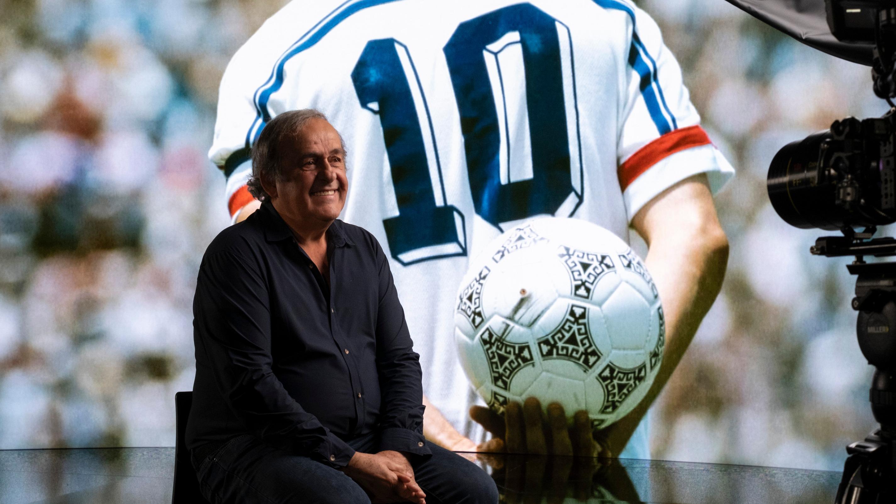 Michel Platini se dévoile lors de Canneséries : la quête d’une épopée sportive qui fait rêver — People & Médias