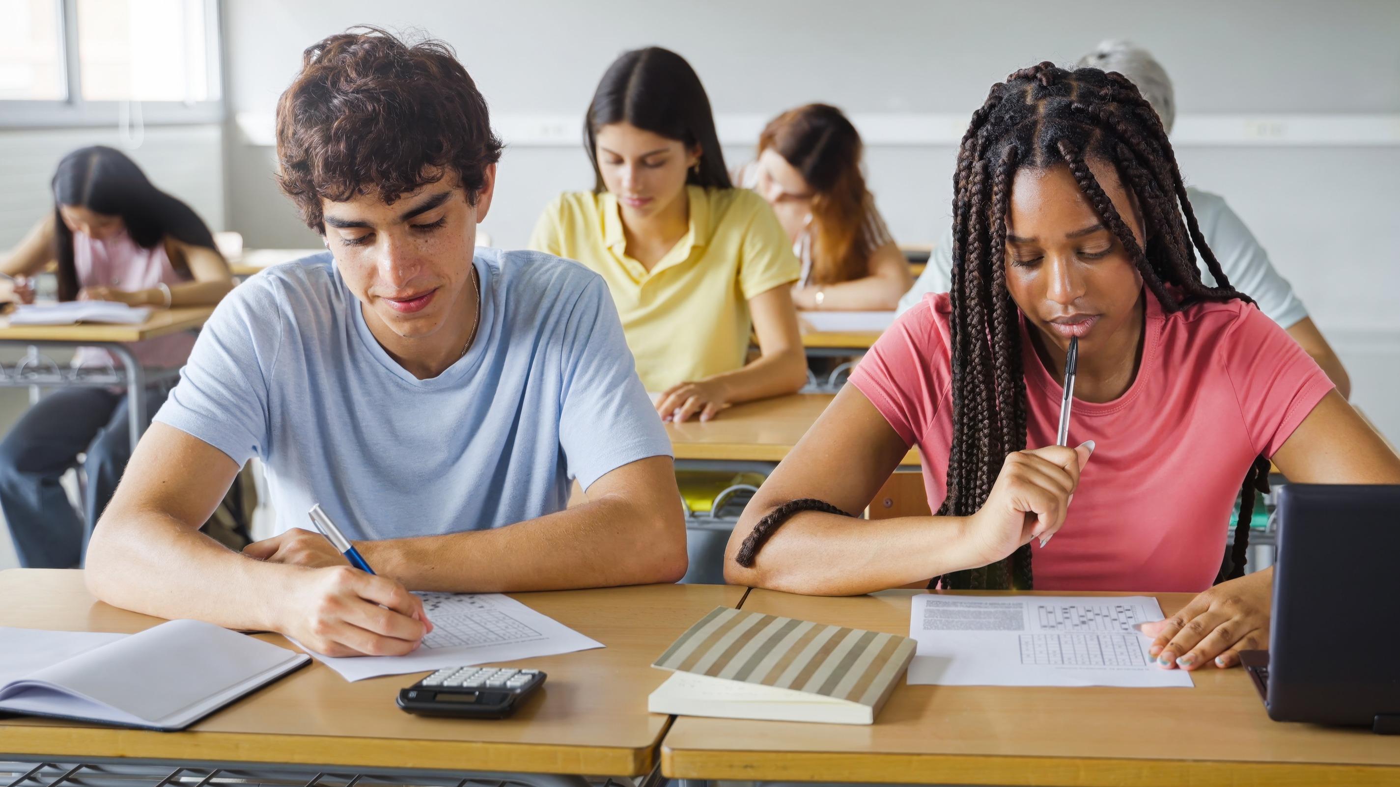 Michel Valadier : «Pour renforcer l’enseignement des mathématiques, revenons au réel !»
