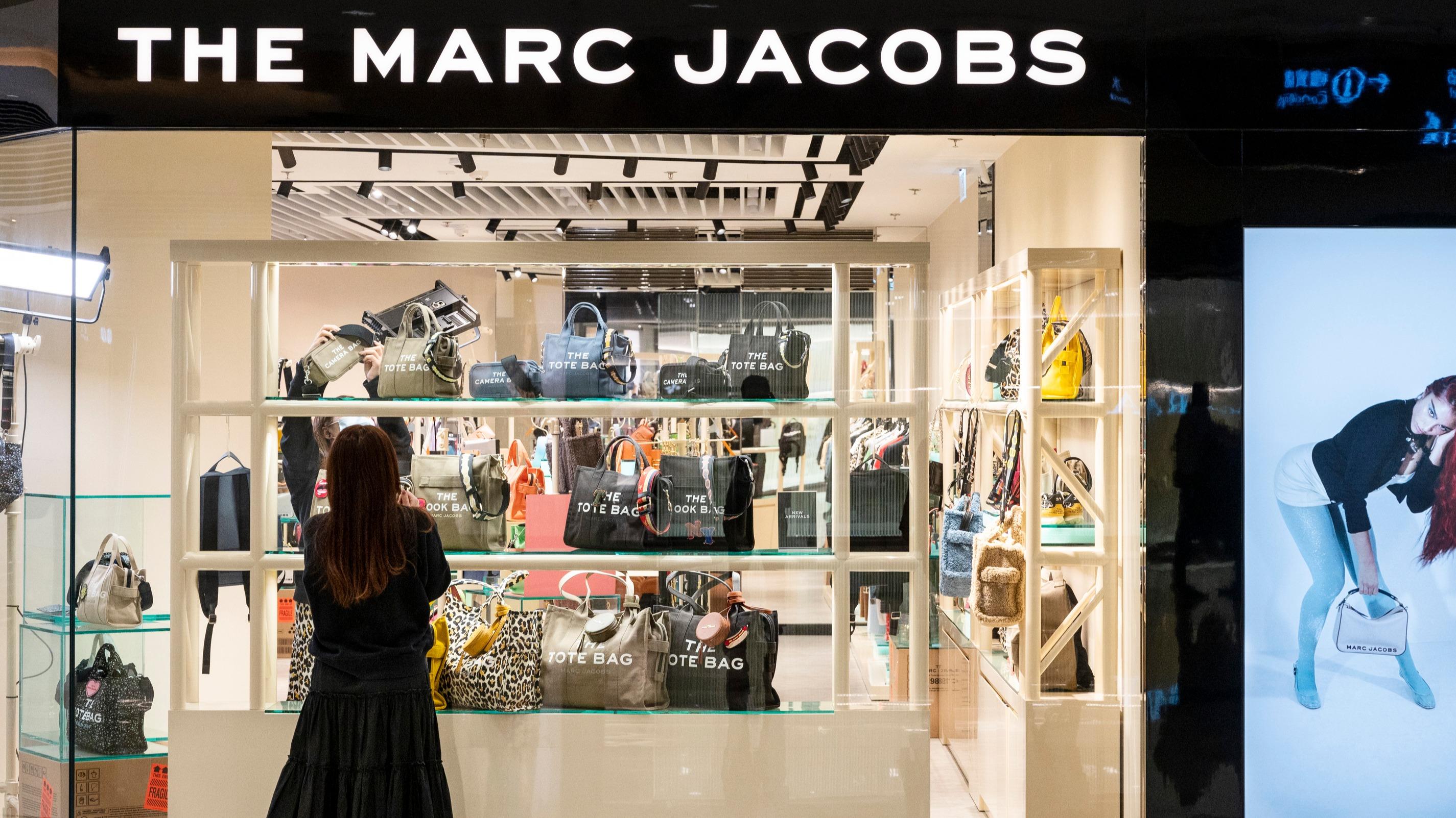 Pourquoi LVMH s’est résigné à céder Marc Jacobs