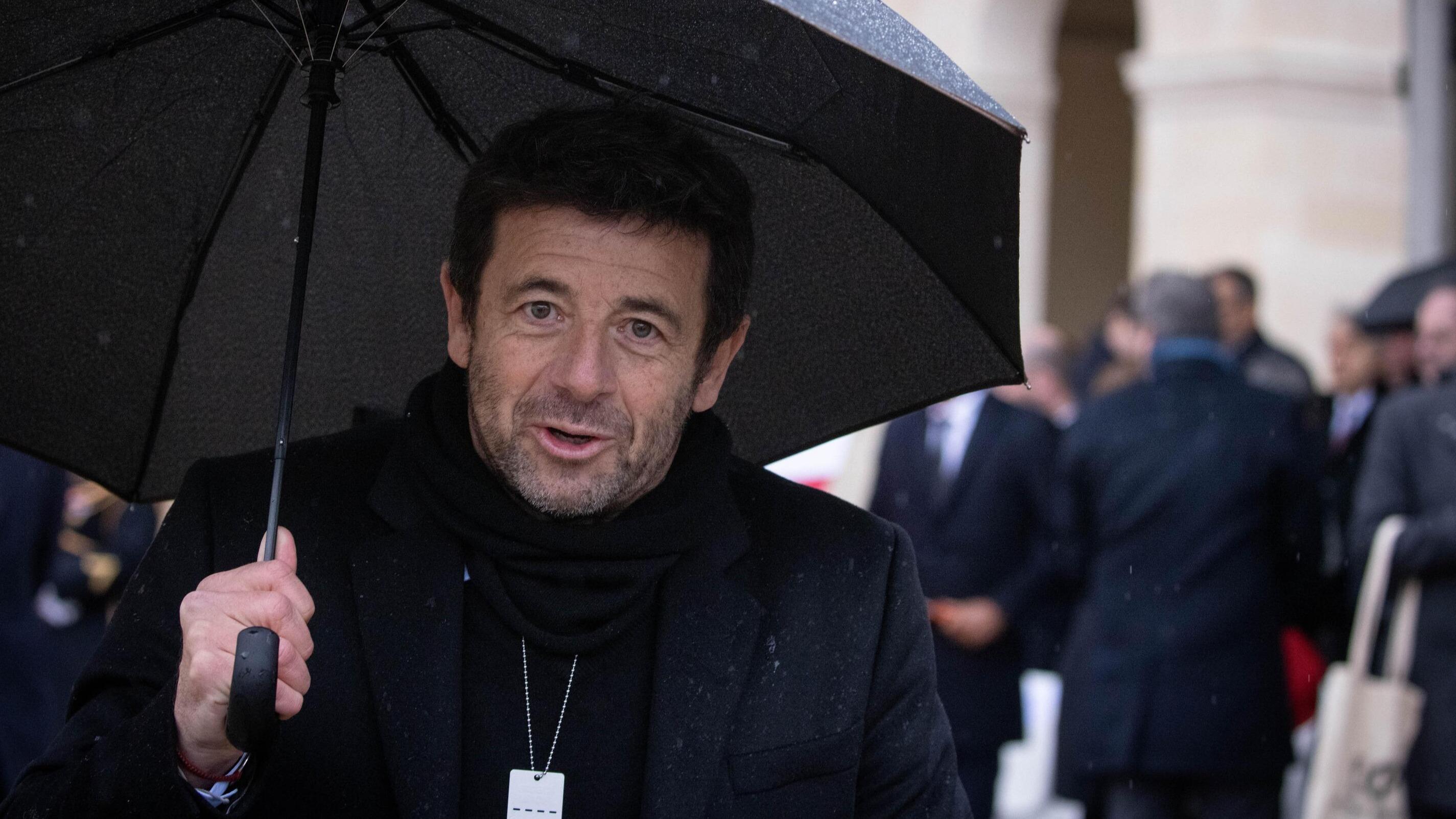 Nouvelles plaintes, concerts annulés... La pression s'accentue sur Patrick Bruel
