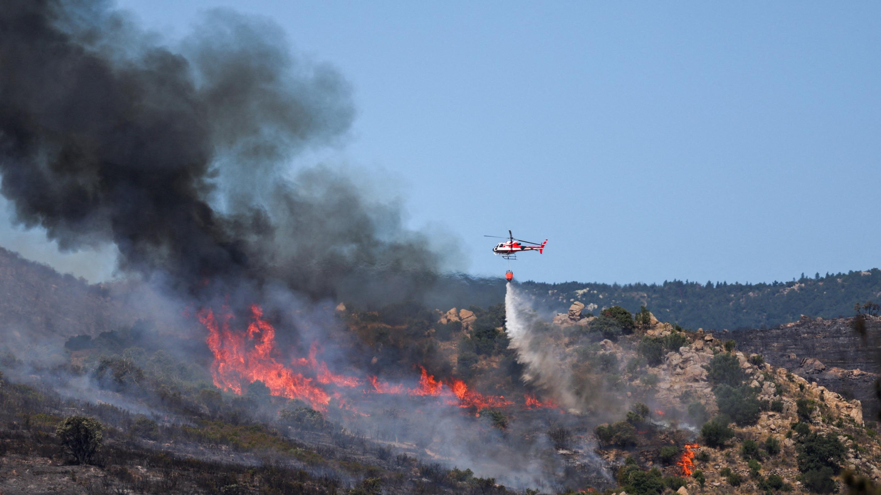 Canicule : plus de 25.000 hectares incendiés depuis le début de l'année, selon la Sécurité civile