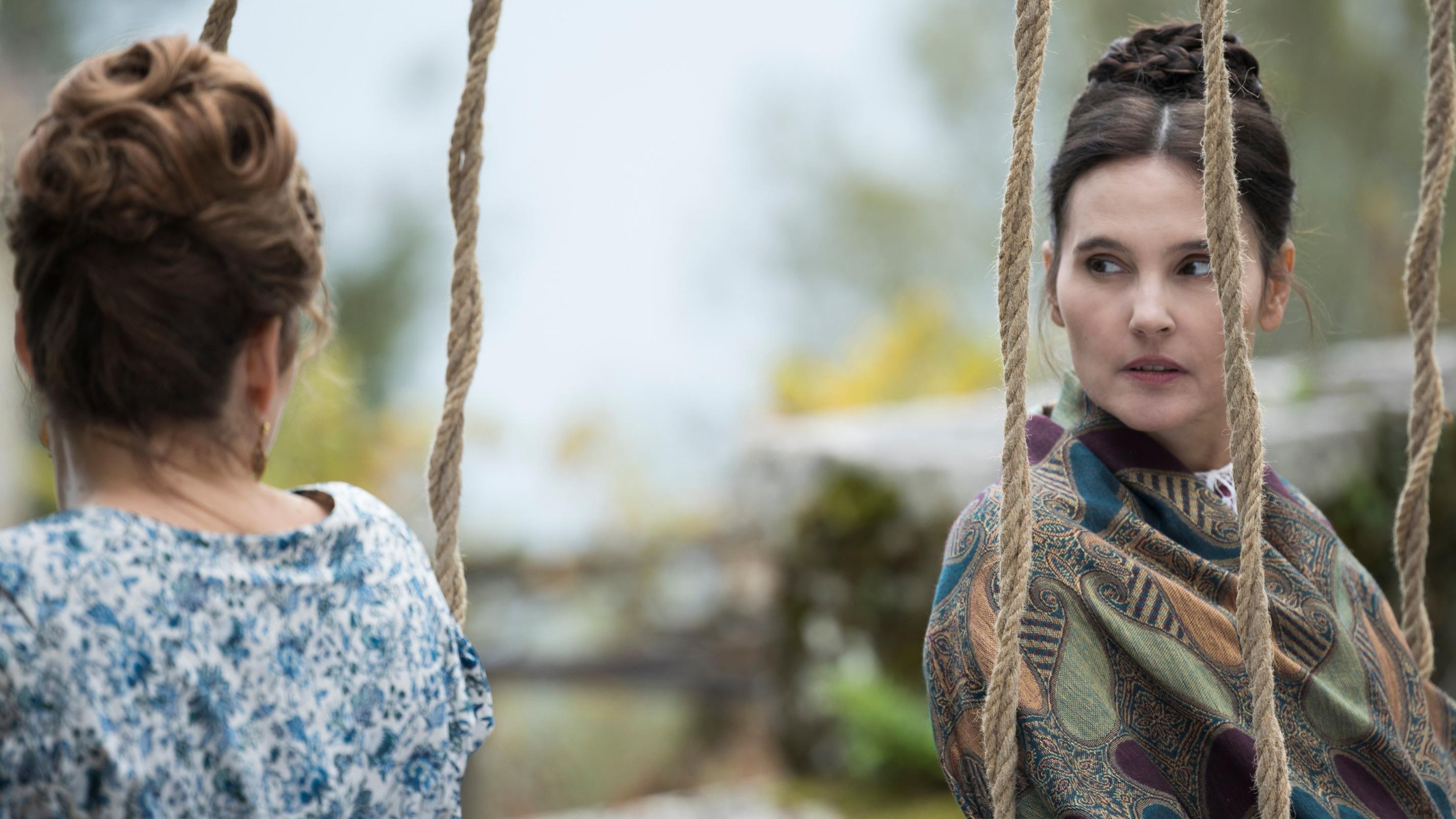 Virginie Ledoyen dans Le Rouge et le Noir : « Madame de Rênal est la quintessence de la passion ! »
