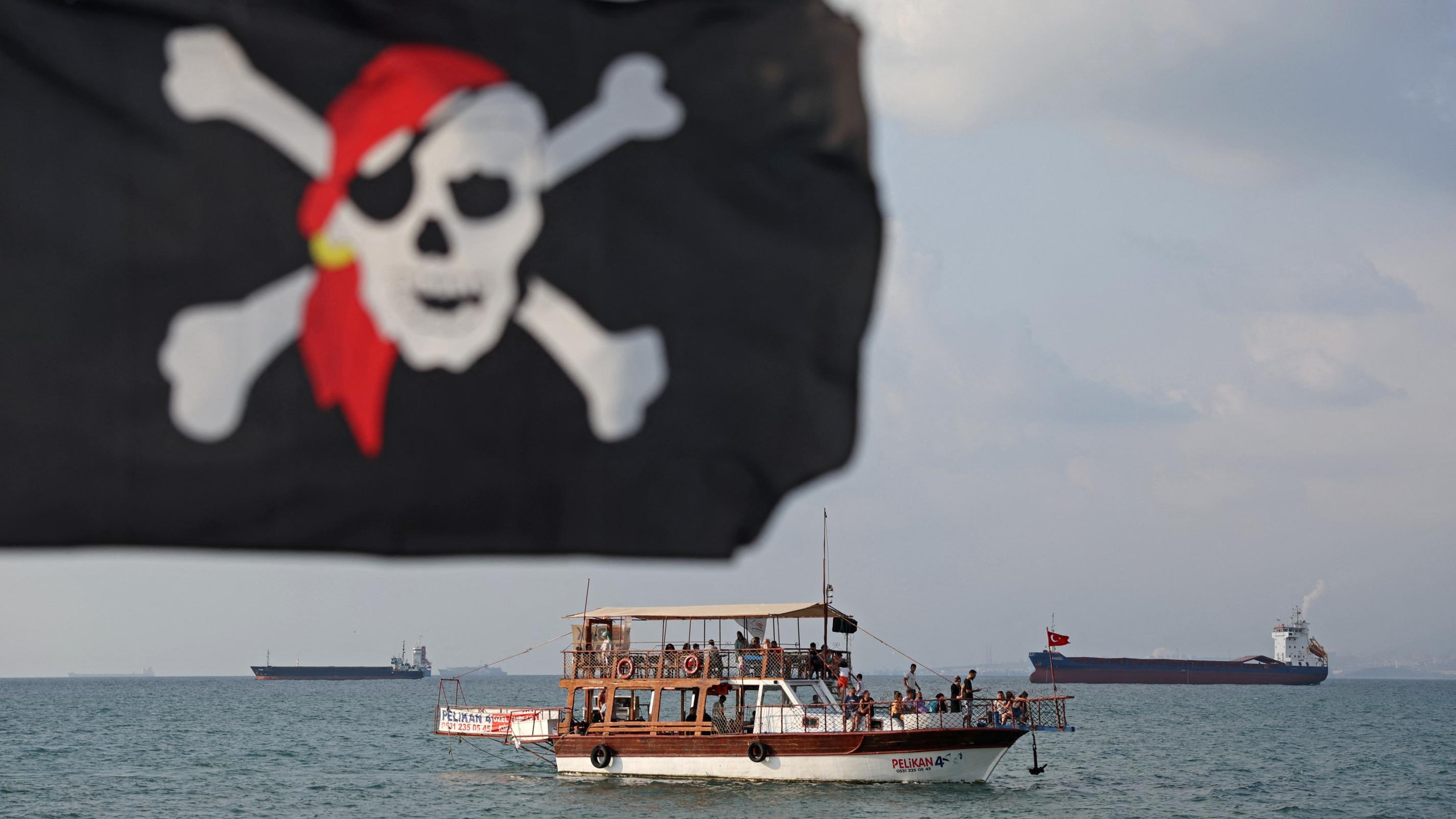 La Somalie et la Turquie libèrent un navire détourné et tuent 14 pirates
