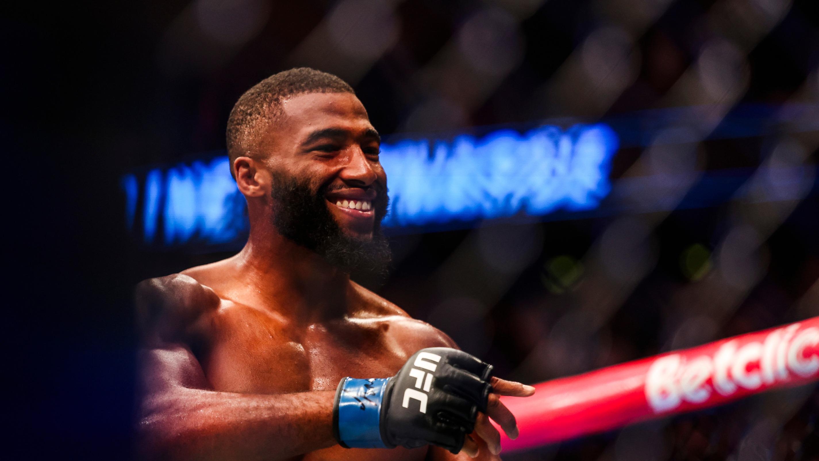 MMA : Salahdine Parnasse s’installe déjà dans le Top 10 de l’UFC
