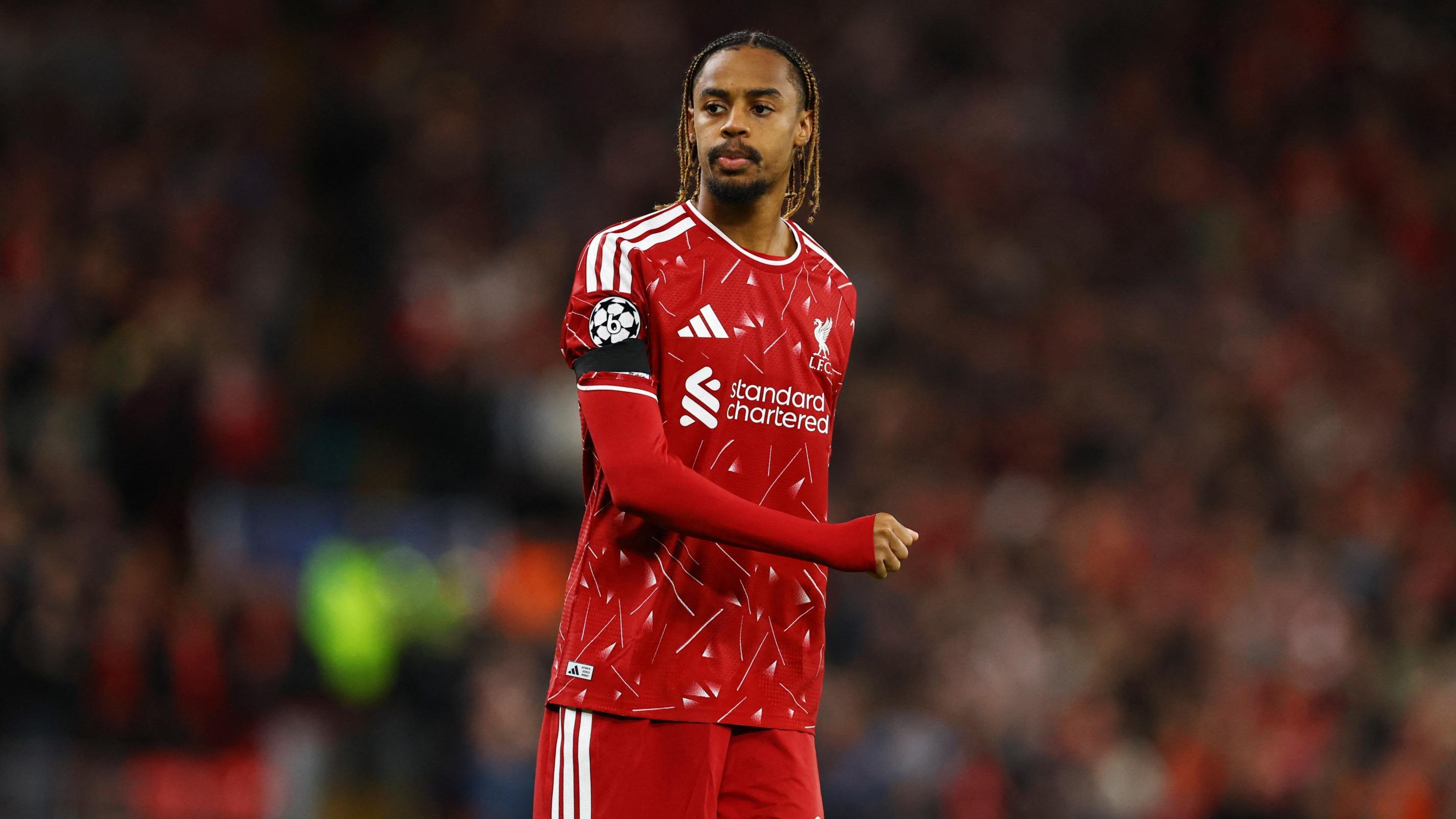 Ligue des champions : pour sa première titularisation avec Liverpool, Bradley Barcola sort sur blessure