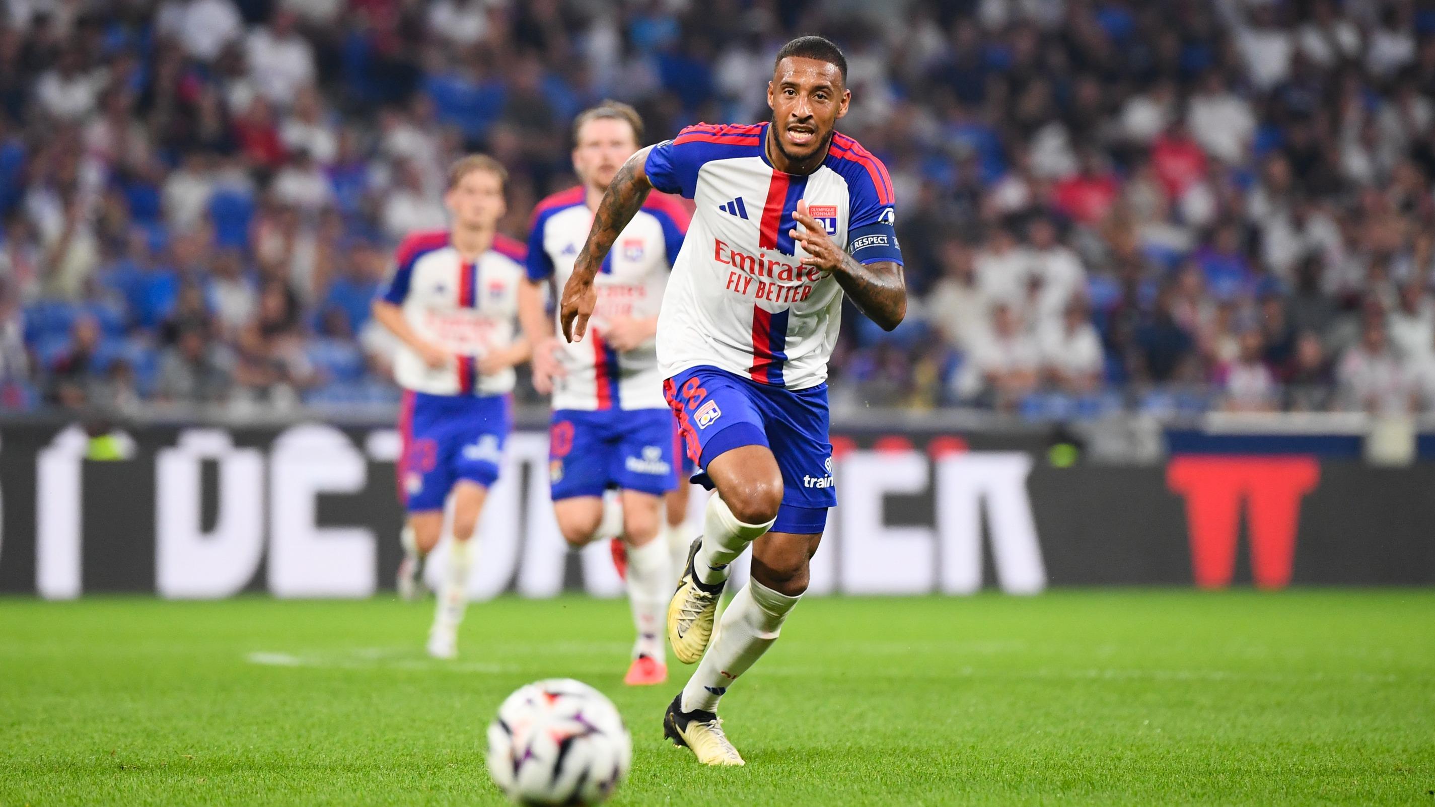 EN DIRECT - Ligue 1 : le choc entre le Paris FC et l’OL, Nice et Auxerre sous pression… Suivez le multiplex