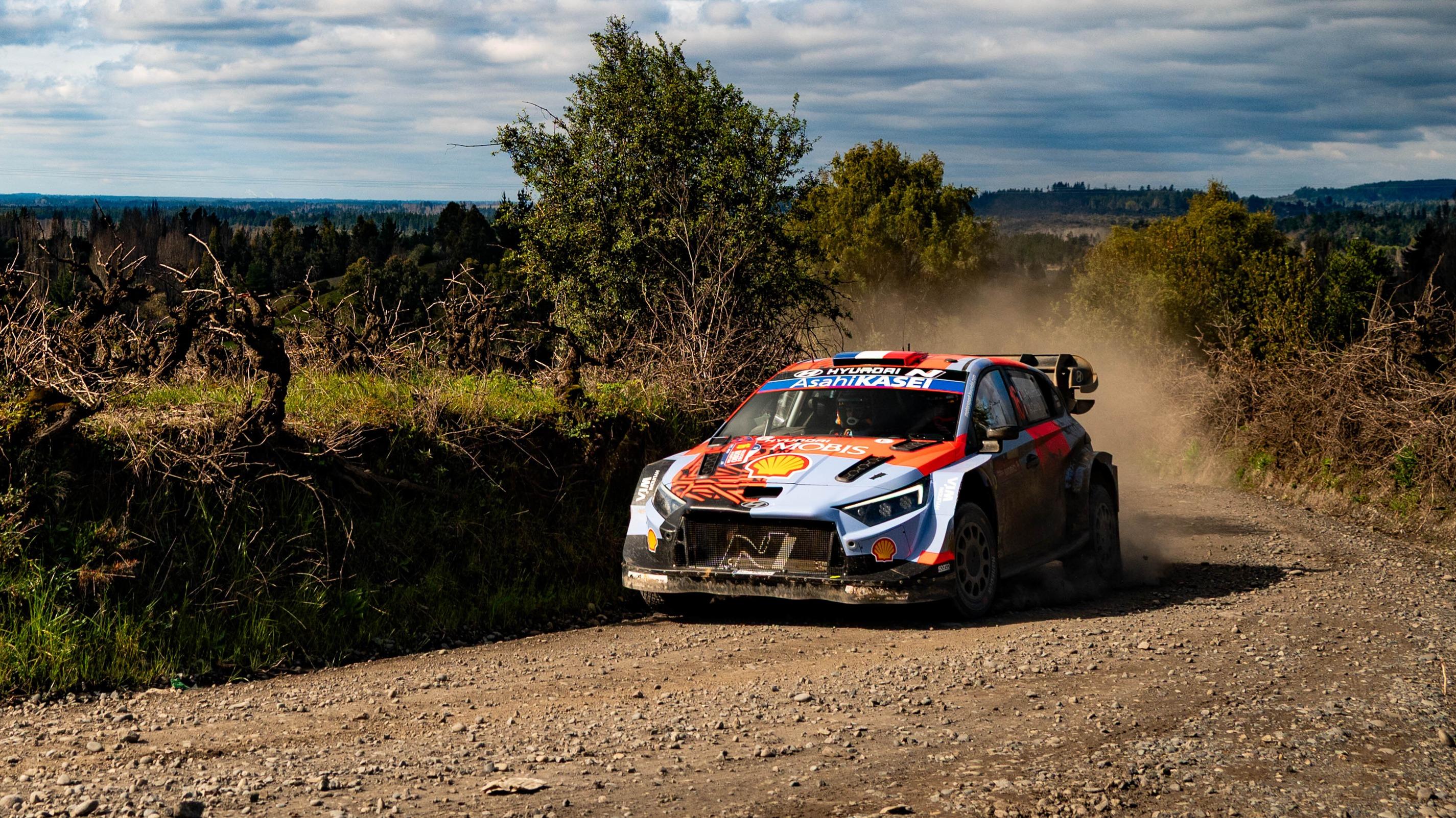 Rallye : Adrien Fourmaux et Sébastien Ogier placés au Chili après la première journée