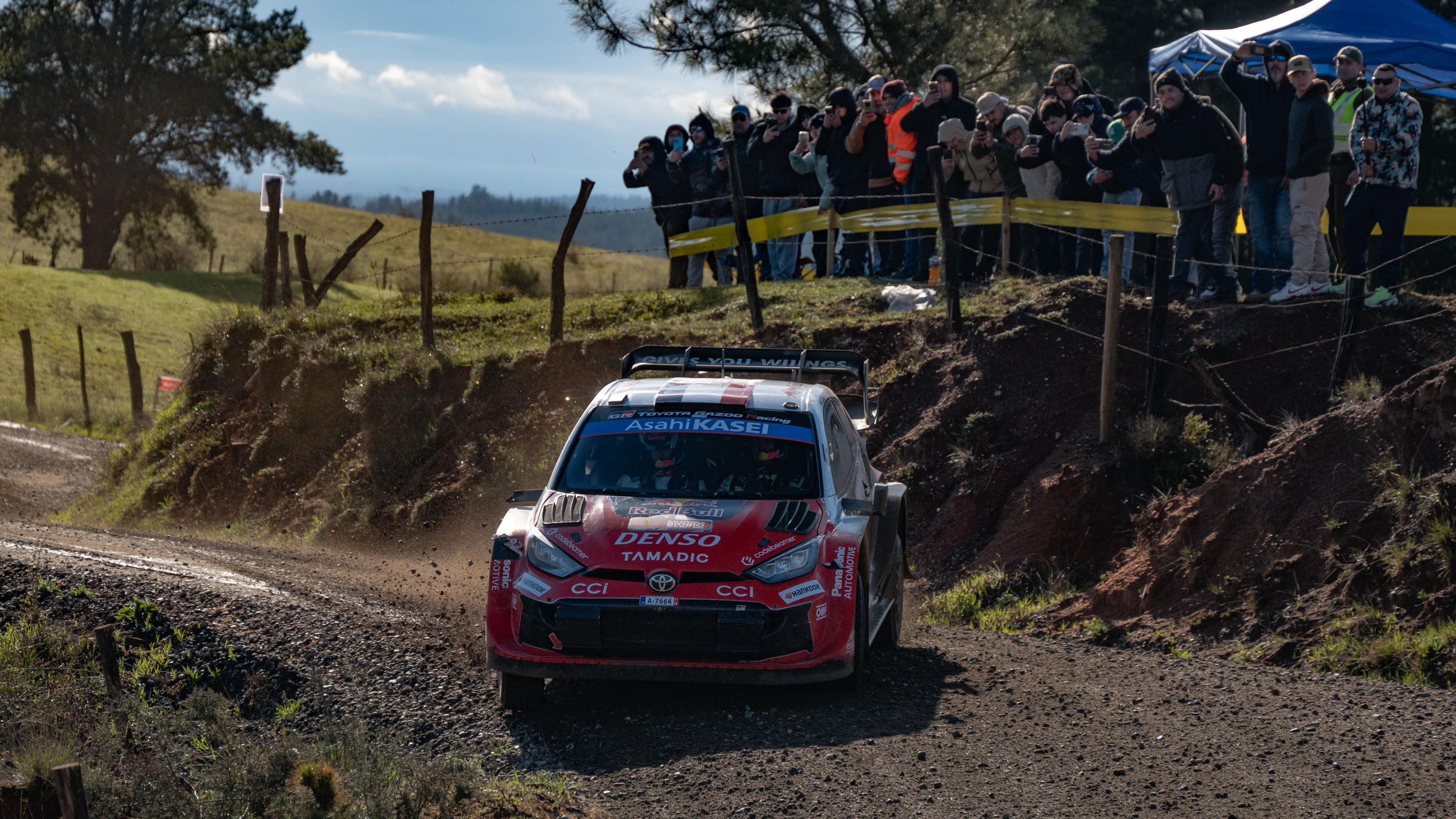 Rallye : Sébastien Ogier passe devant Adrien Fourmaux au Chili