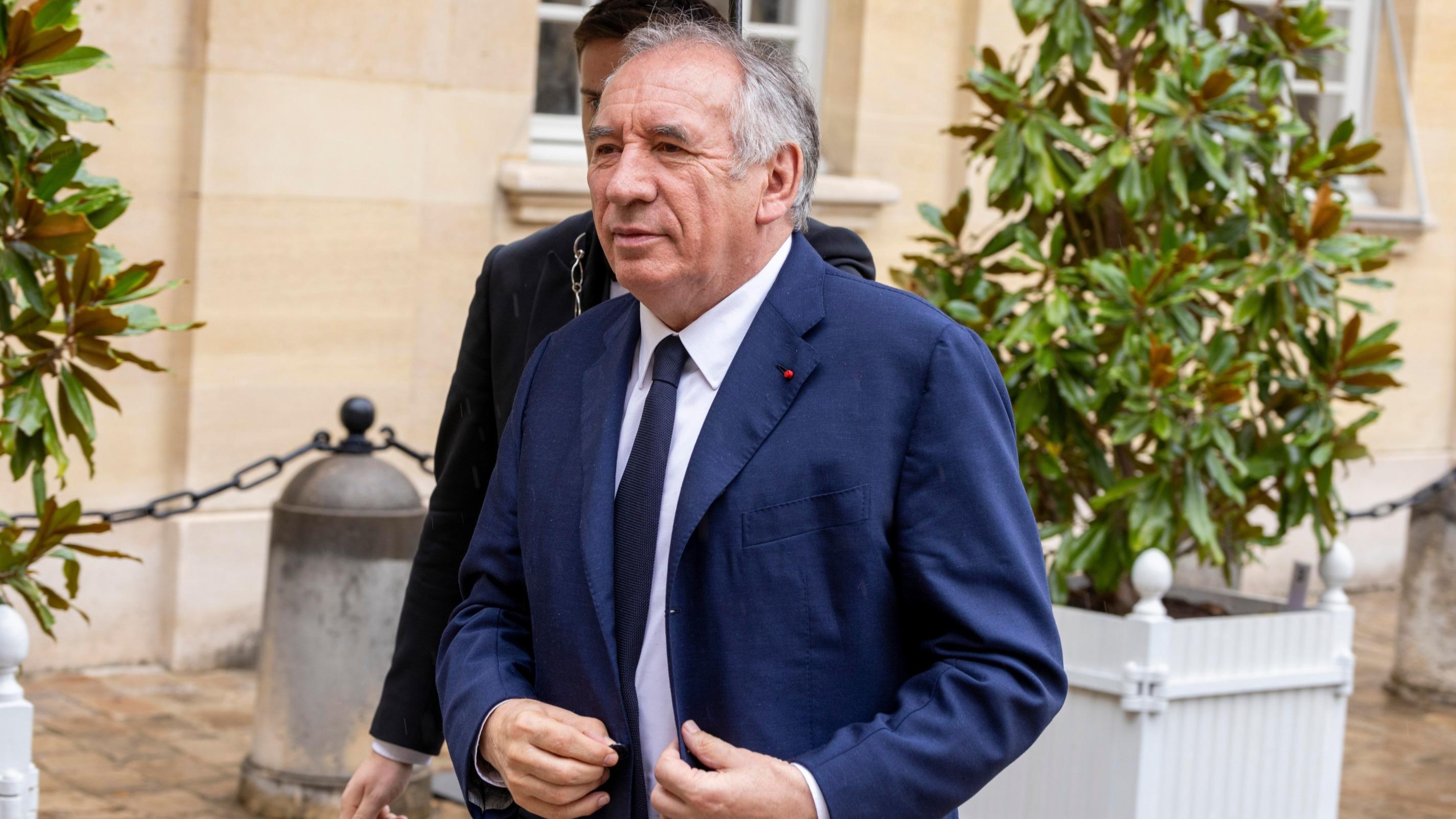 Au MoDem, l’après-Bayrou reste un interdit, malgré un début de « guerre des chefs »
